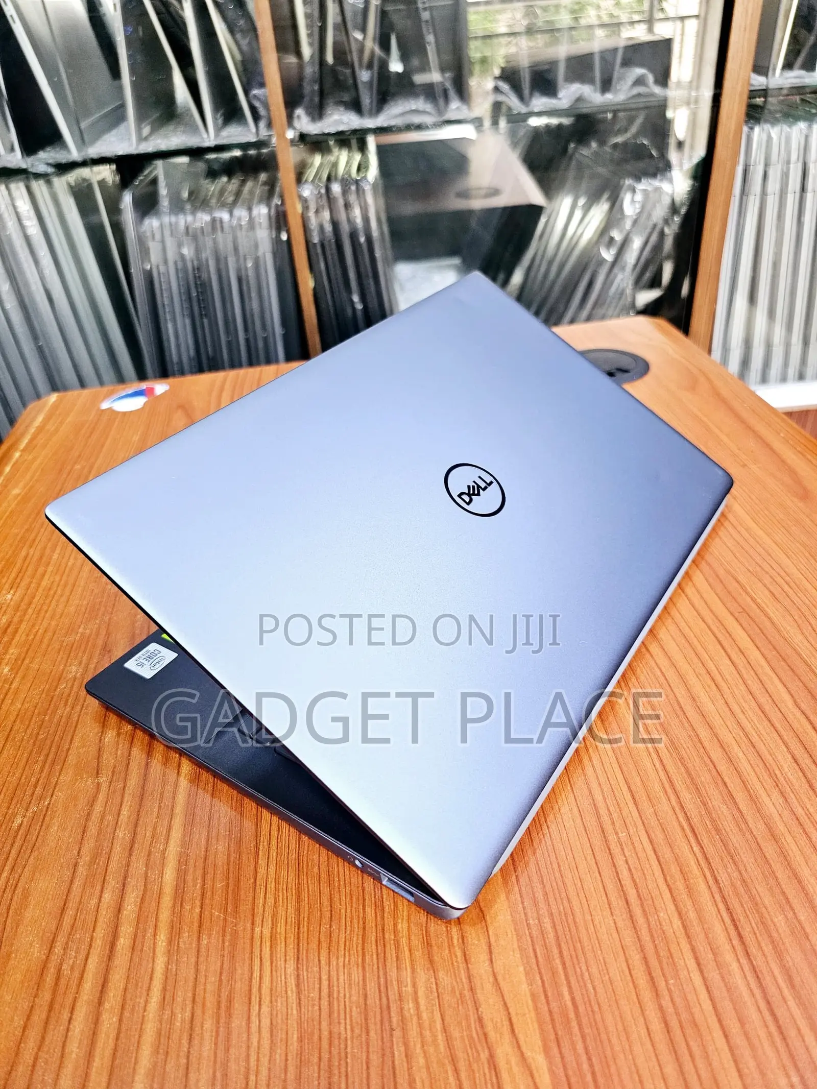 Laptop Dell Vostro 13 5391 8GB Intel Core i5 SSD 256GB