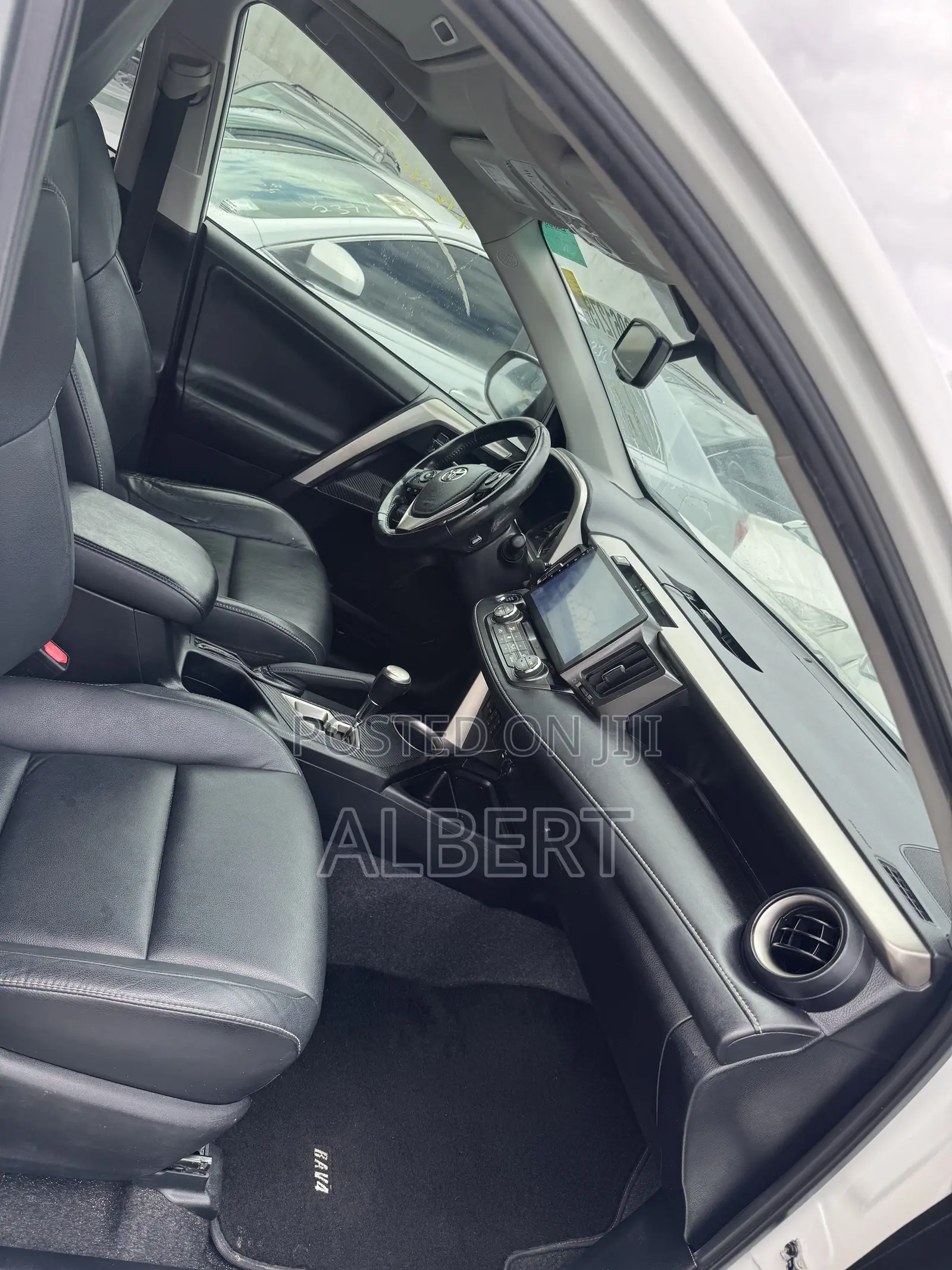Toyota RAV4 2015 White