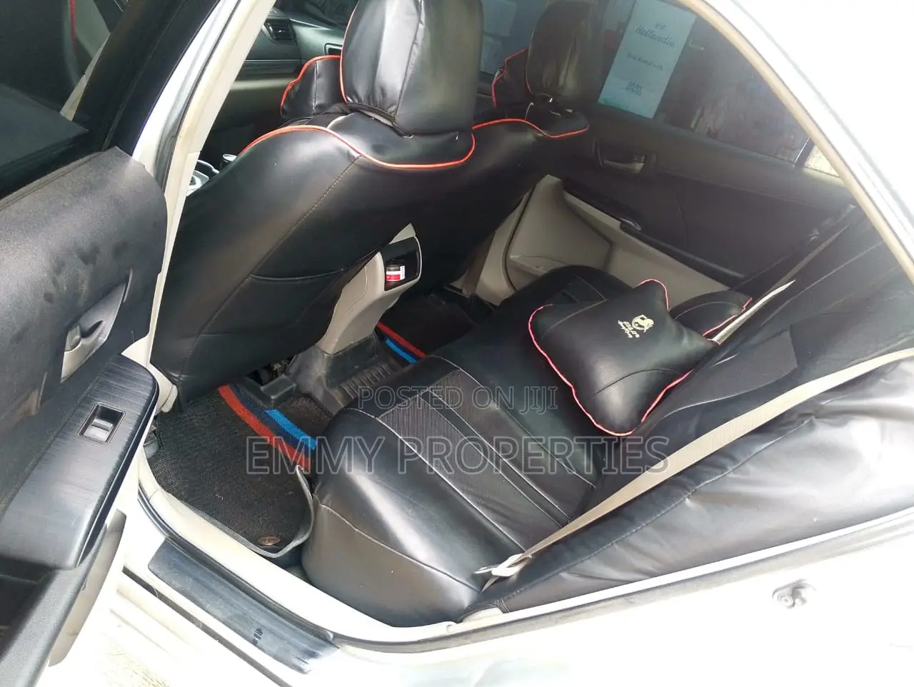 Toyota Camry LE 4dr Sedan (2.5L 4cyl 6A) 2014 Silver