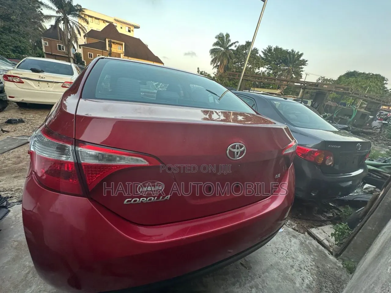 Toyota Corolla 2015 Maroon