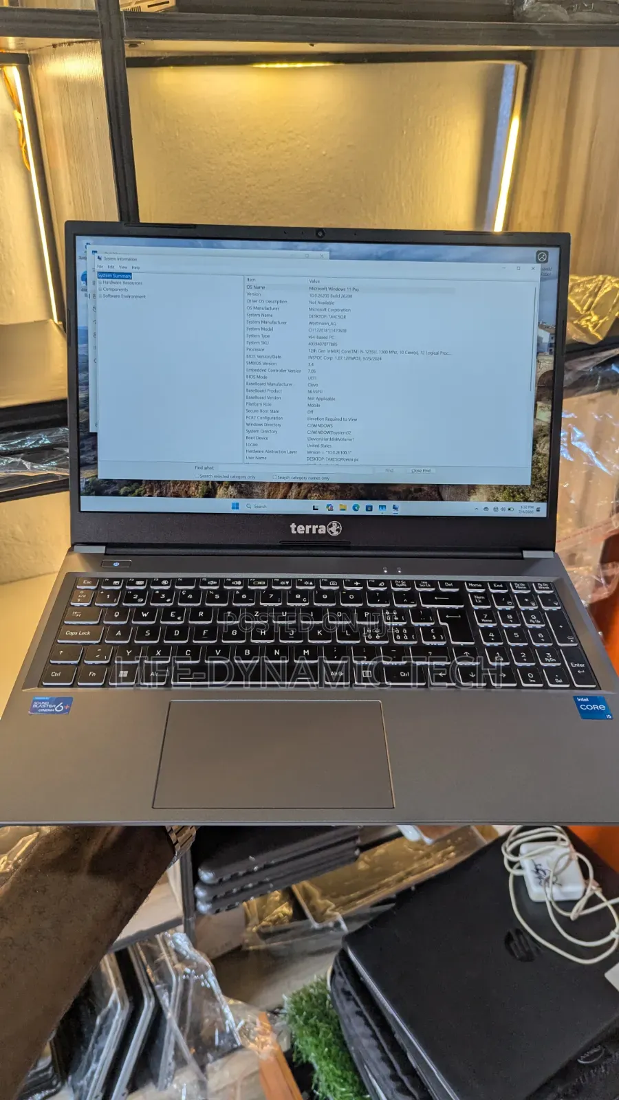 Laptop Clevo 8GB Intel Core i5 SSD 512GB