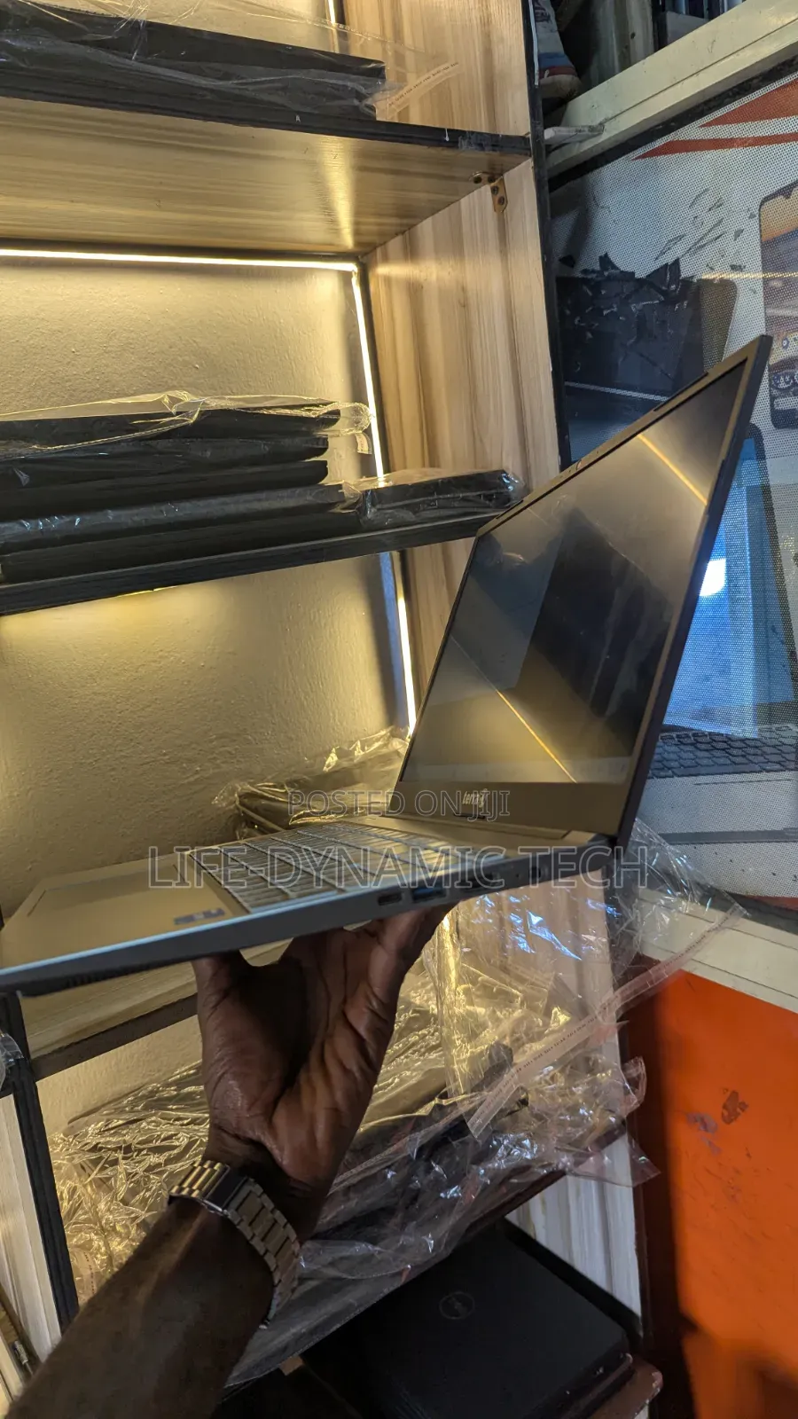 Laptop Clevo 8GB Intel Core i5 SSD 512GB