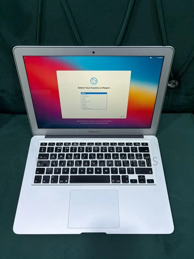 Laptop Apple MacBook Air 2015 4GB Intel Core i5 SSD 128GB