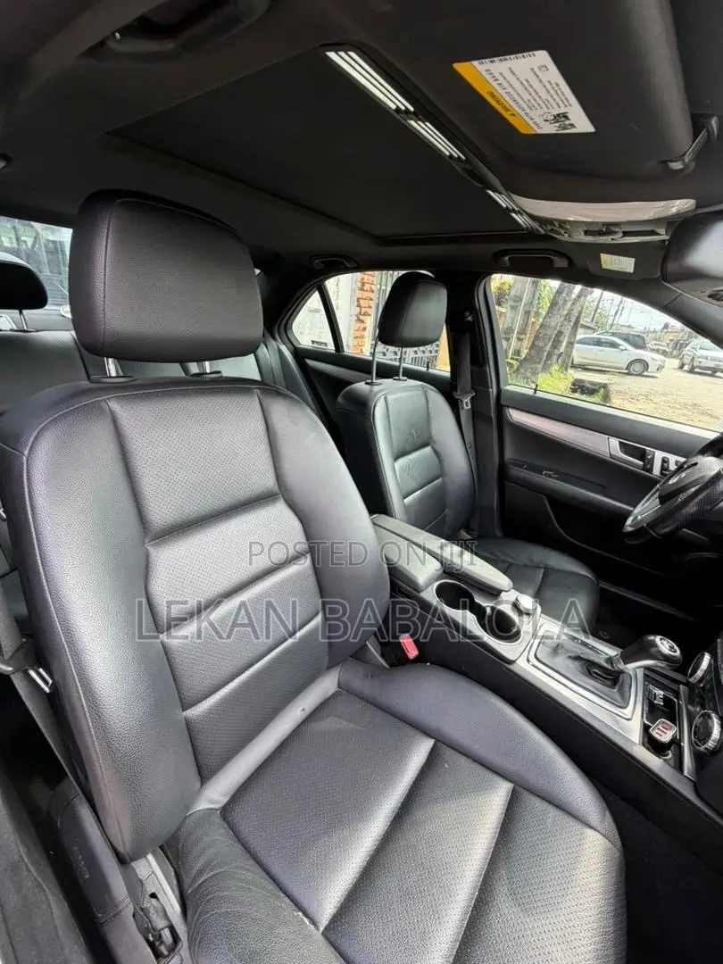 Mercedes-Benz C300 Luxury 4Matic Sedan AWD (3.5L 6cyl 7A) 2014 White