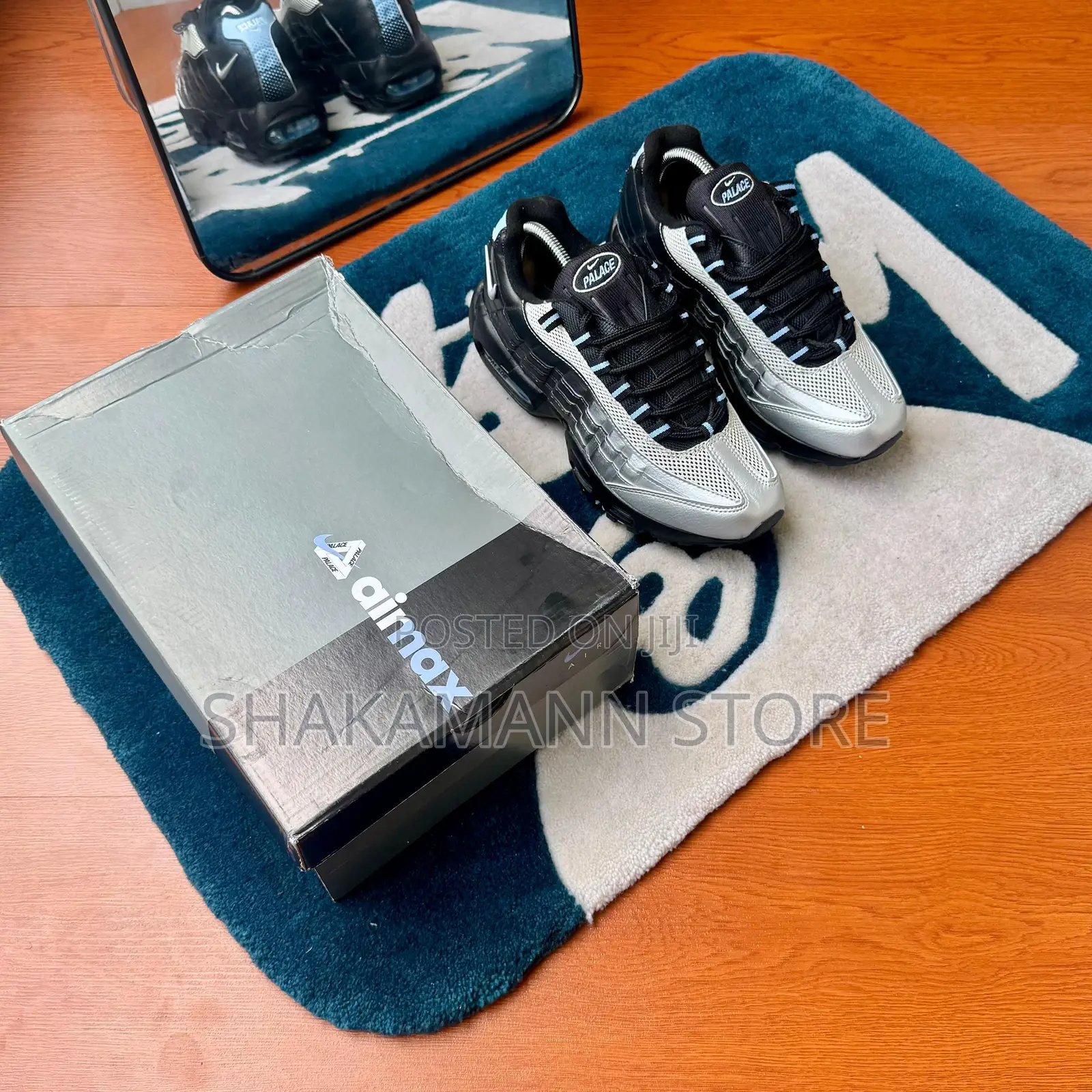 Palace X Airmax ‘95 Big Bubble “Black Metallic Silver“