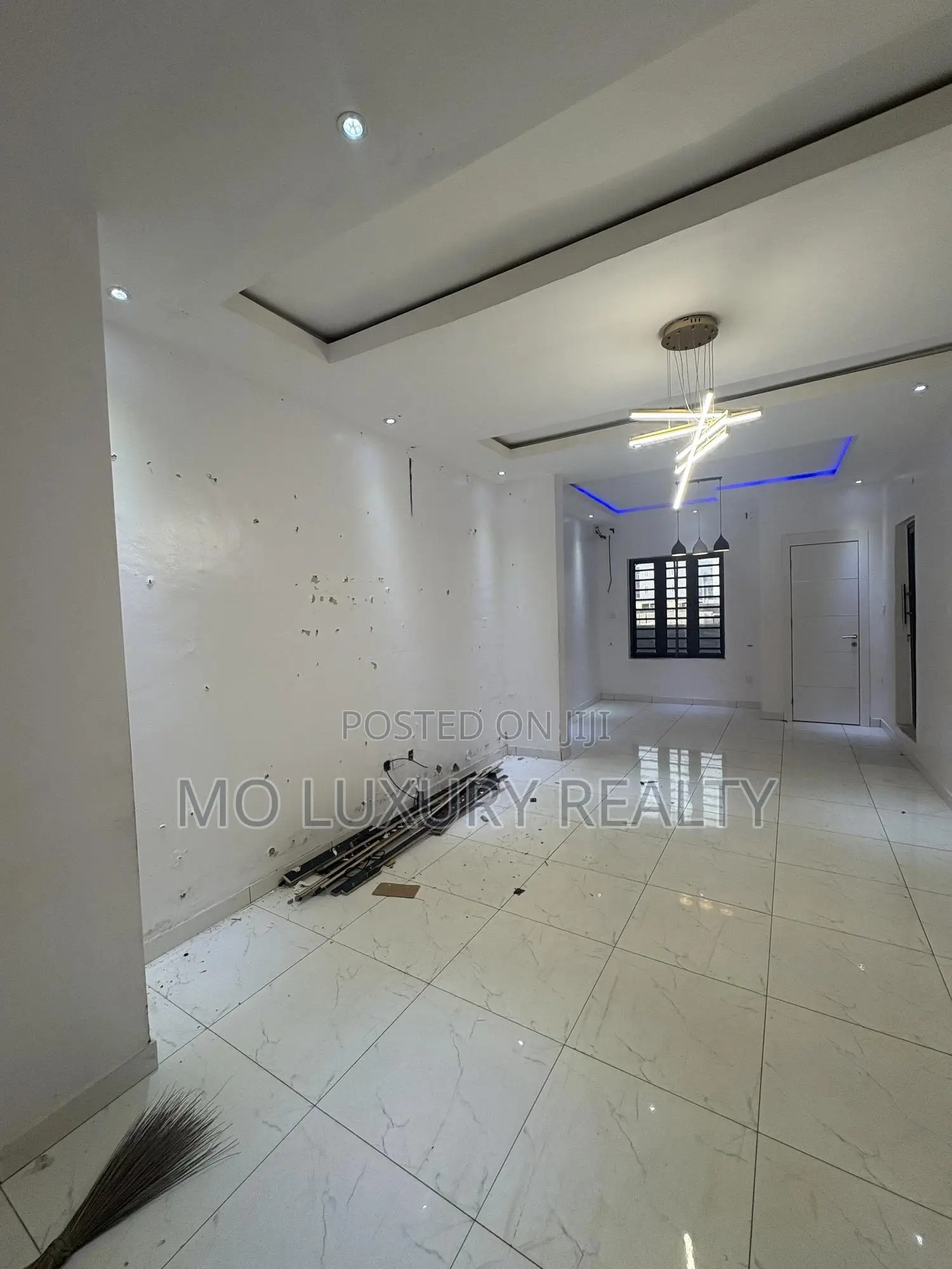 3bdrm Apartment in Ikate for sale