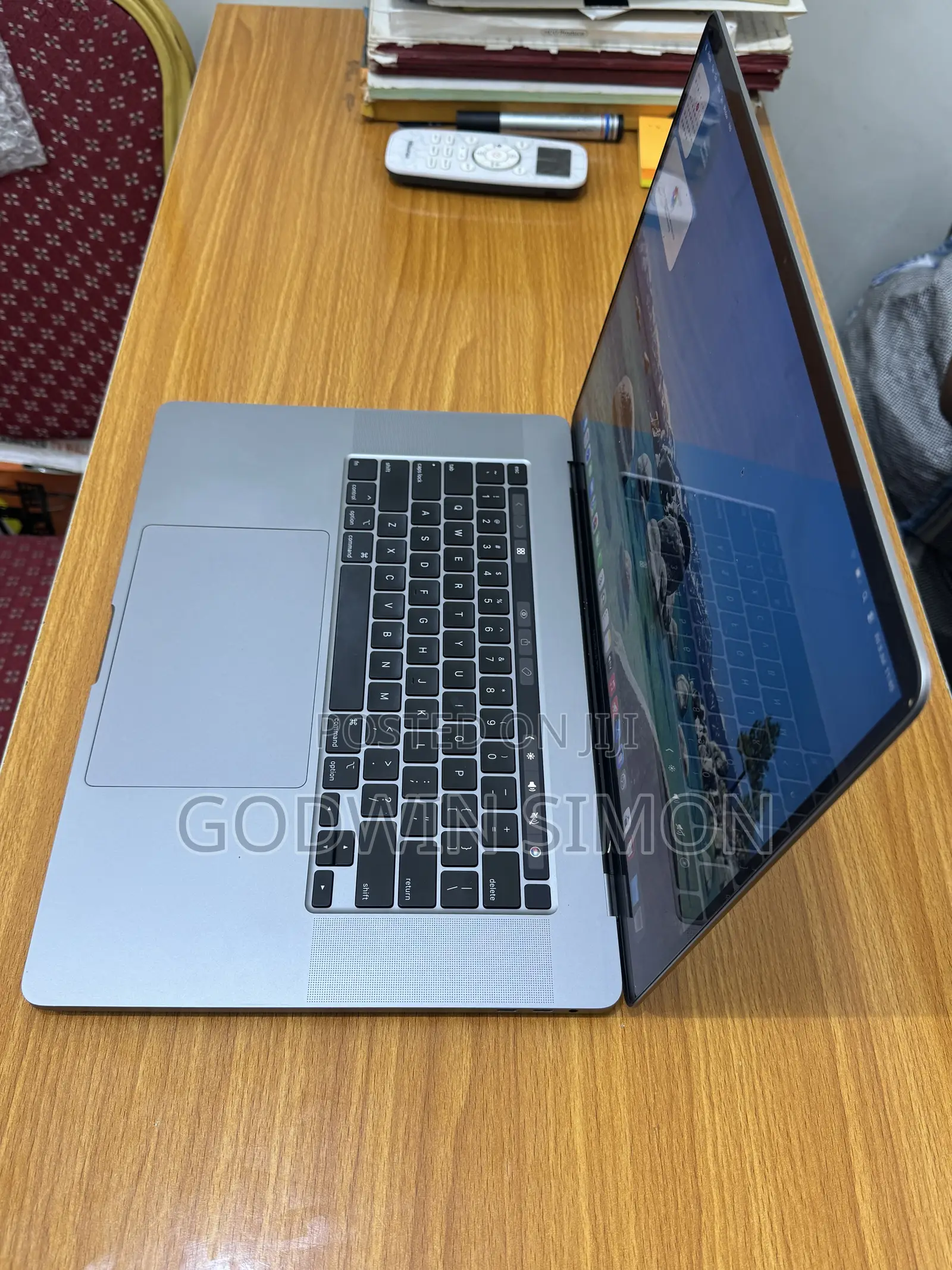 Laptop Apple MacBook Pro 2019 16GB Intel Core i9 SSD 1T