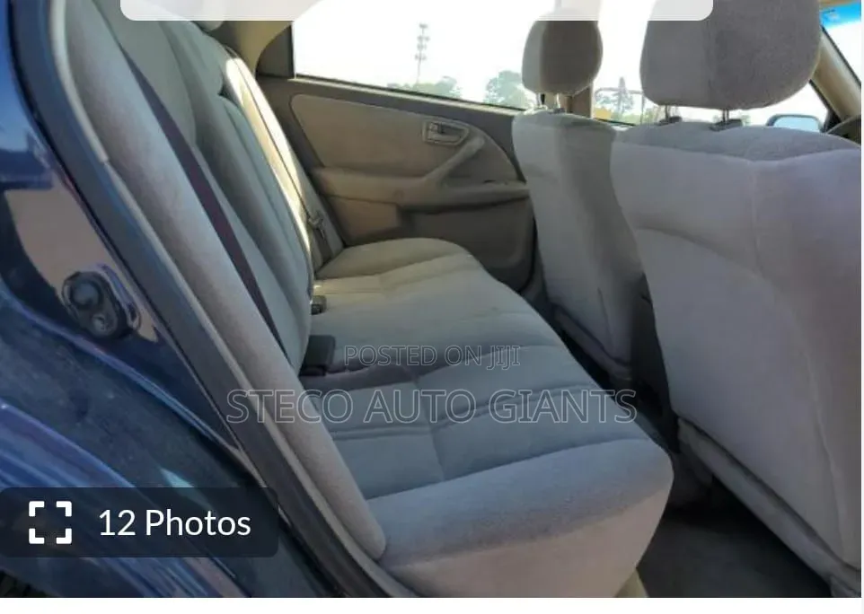 Car 1999 Blue