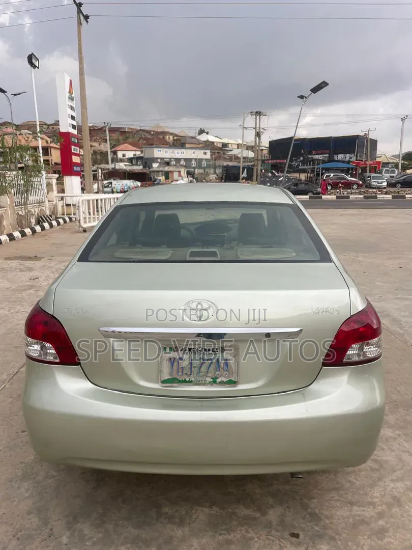 Toyota Yaris 2008 Silver