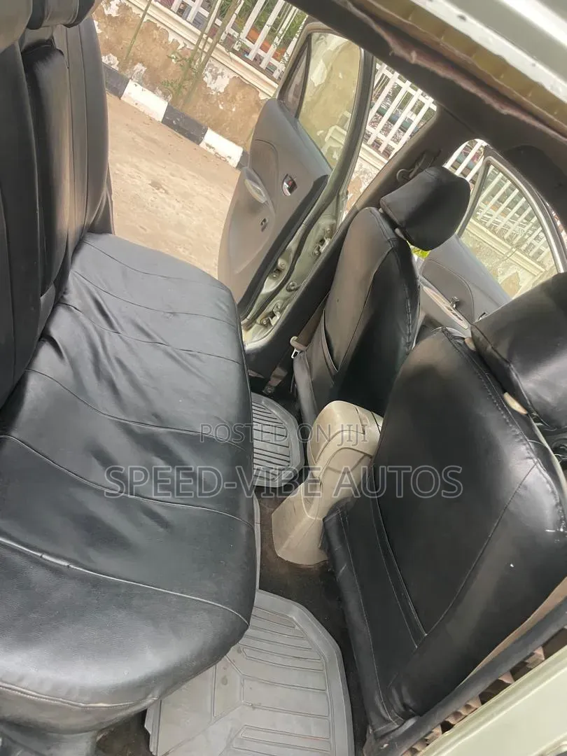 Toyota Yaris 2008 Silver