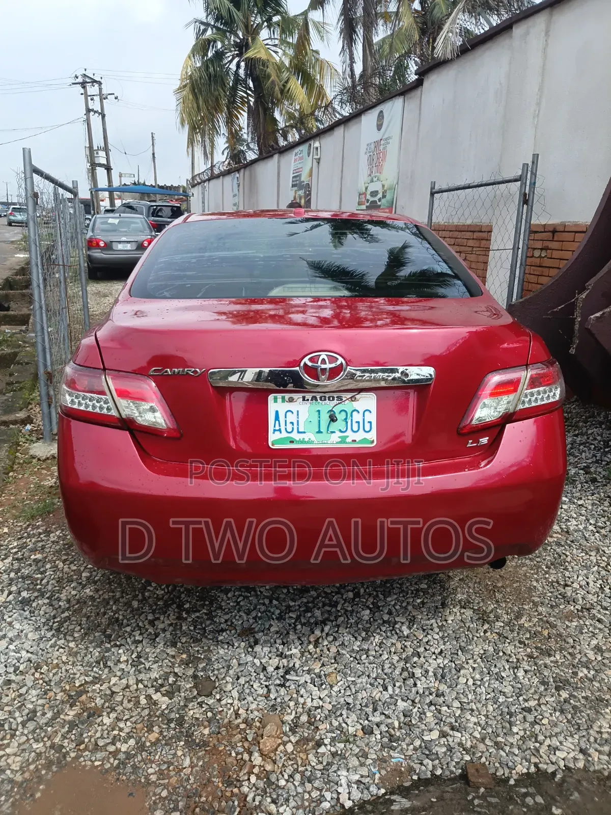 Toyota Camry LE 4dr Sedan (2.5L 4cyl 6AM) 2010 Red