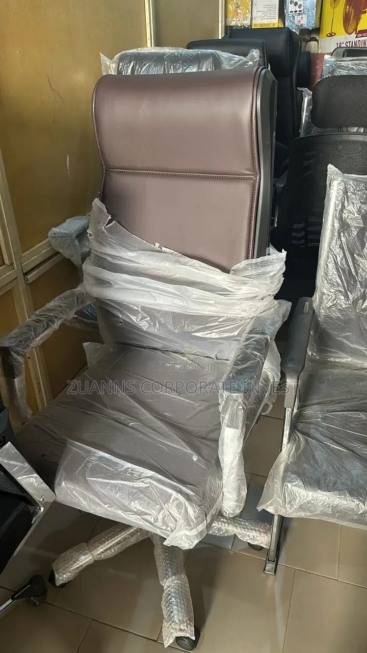 Semi Office Executive Chair