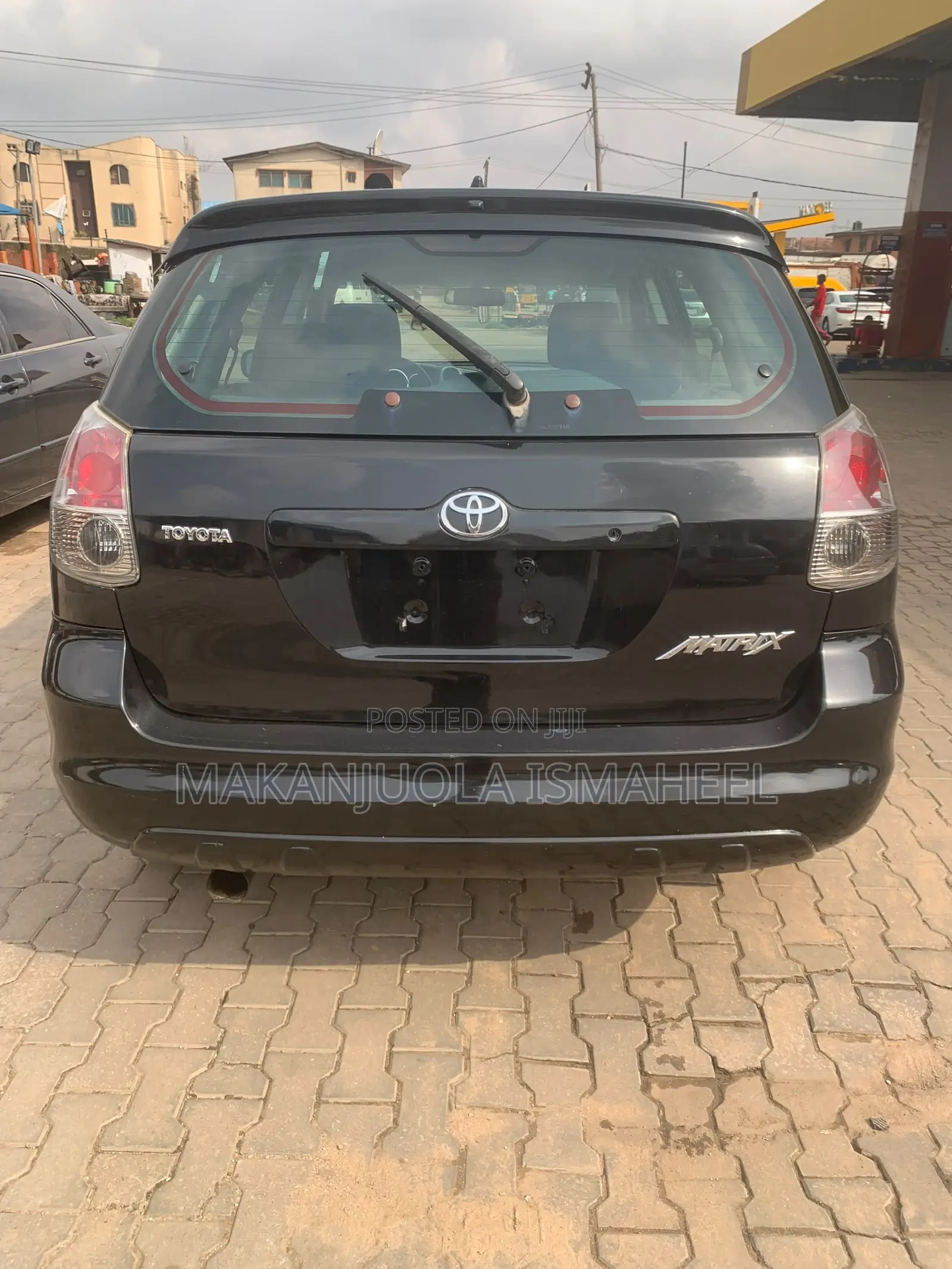 Toyota Matrix Hatchback AWD (1.8L 4cyl 4A) 2006 Black
