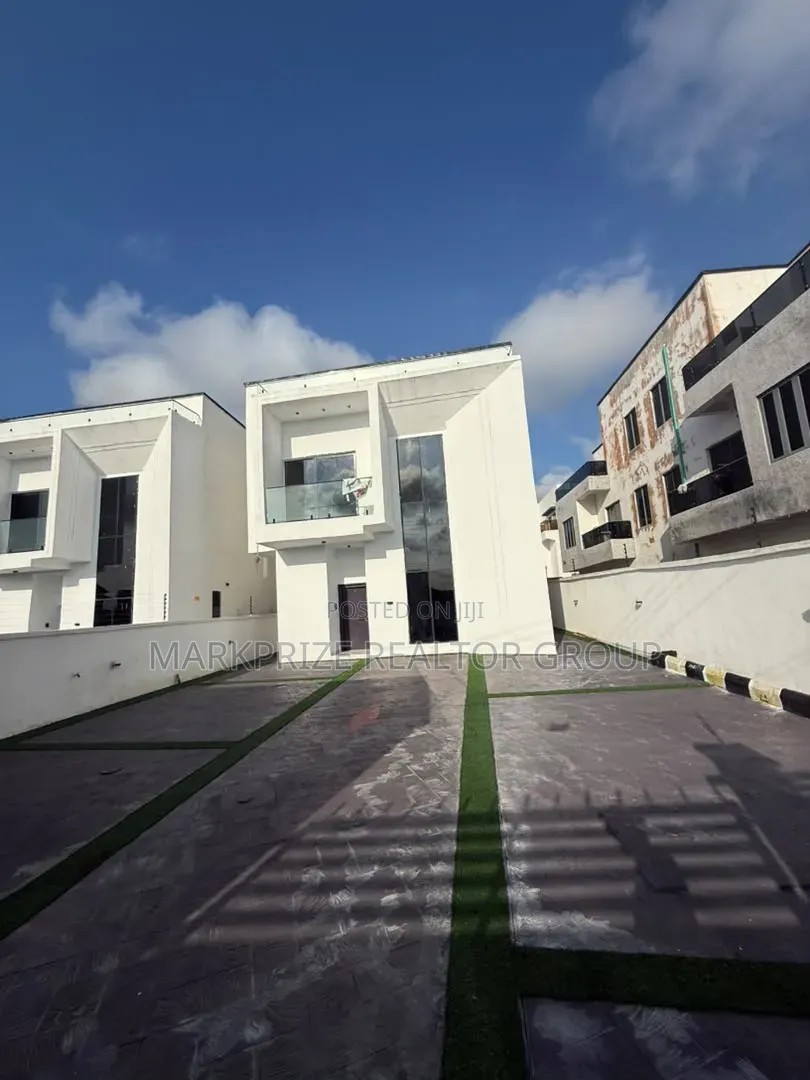 4bdrm Duplex in Ajah Lekki Lagos for sale