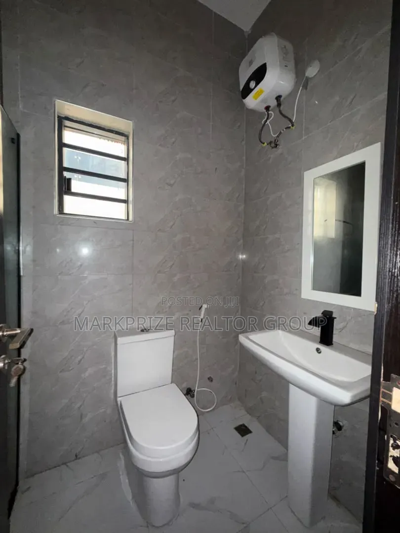4bdrm Duplex in Ajah Lekki Lagos for sale