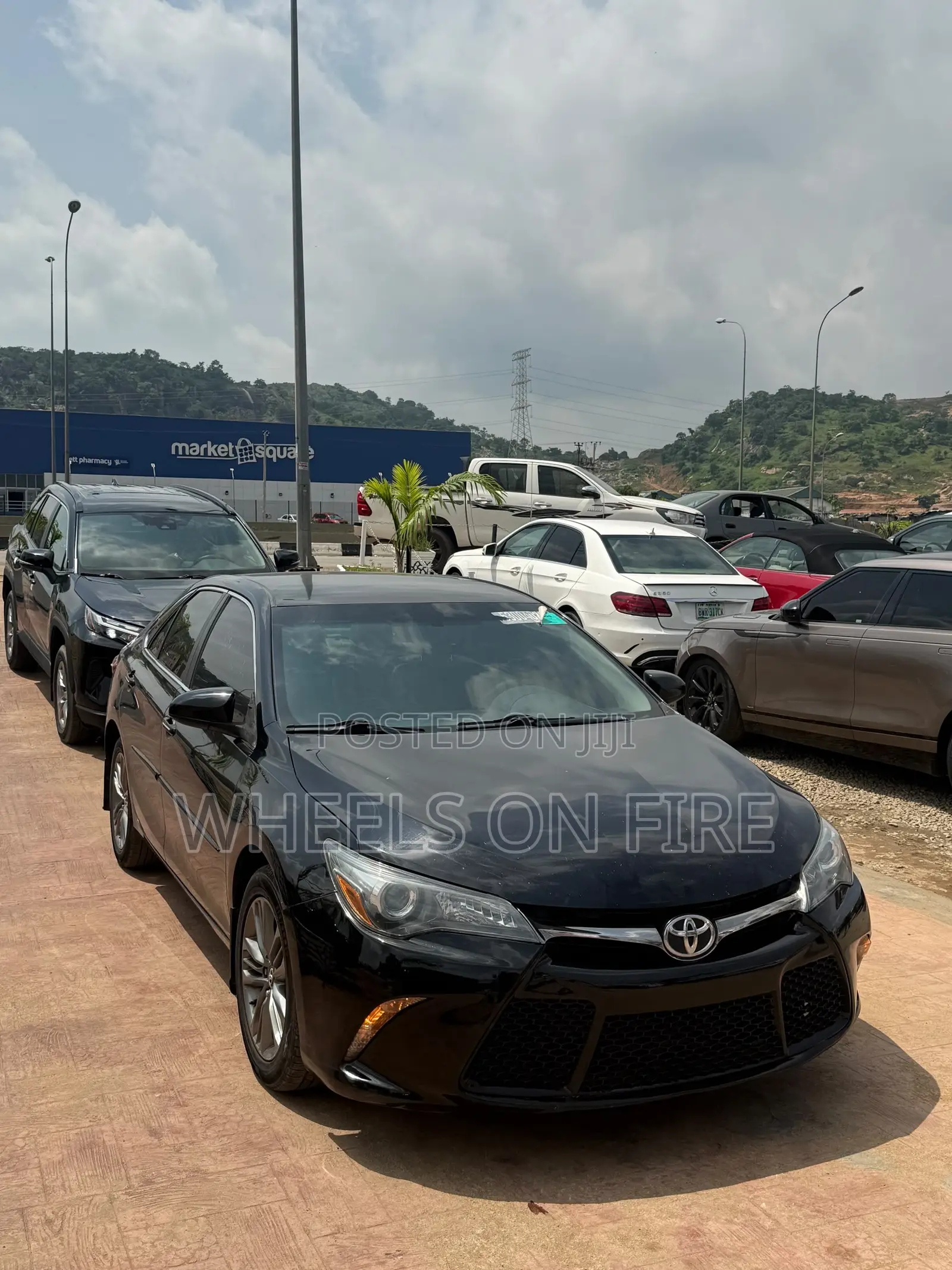Toyota Camry SE 4dr Sedan (2.5L 4cyl 6A) 2017 Black
