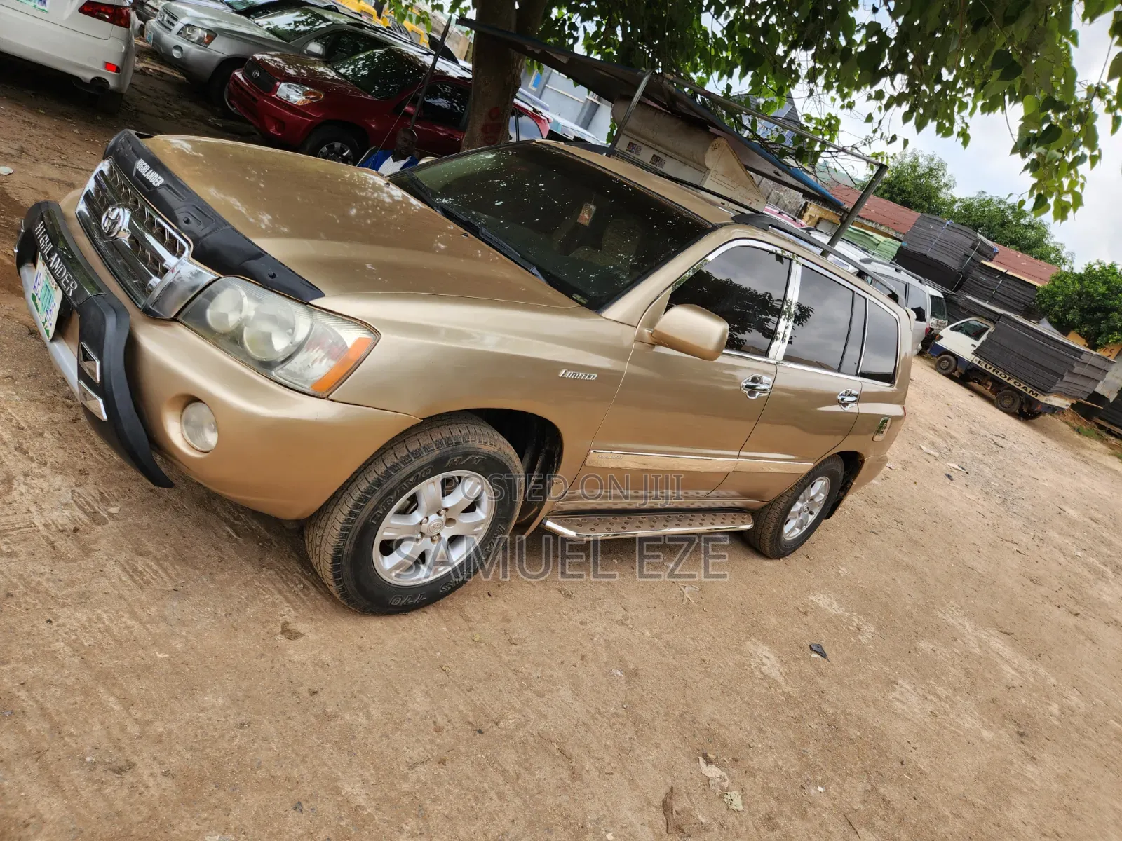 Toyota Highlander 2004 Gold