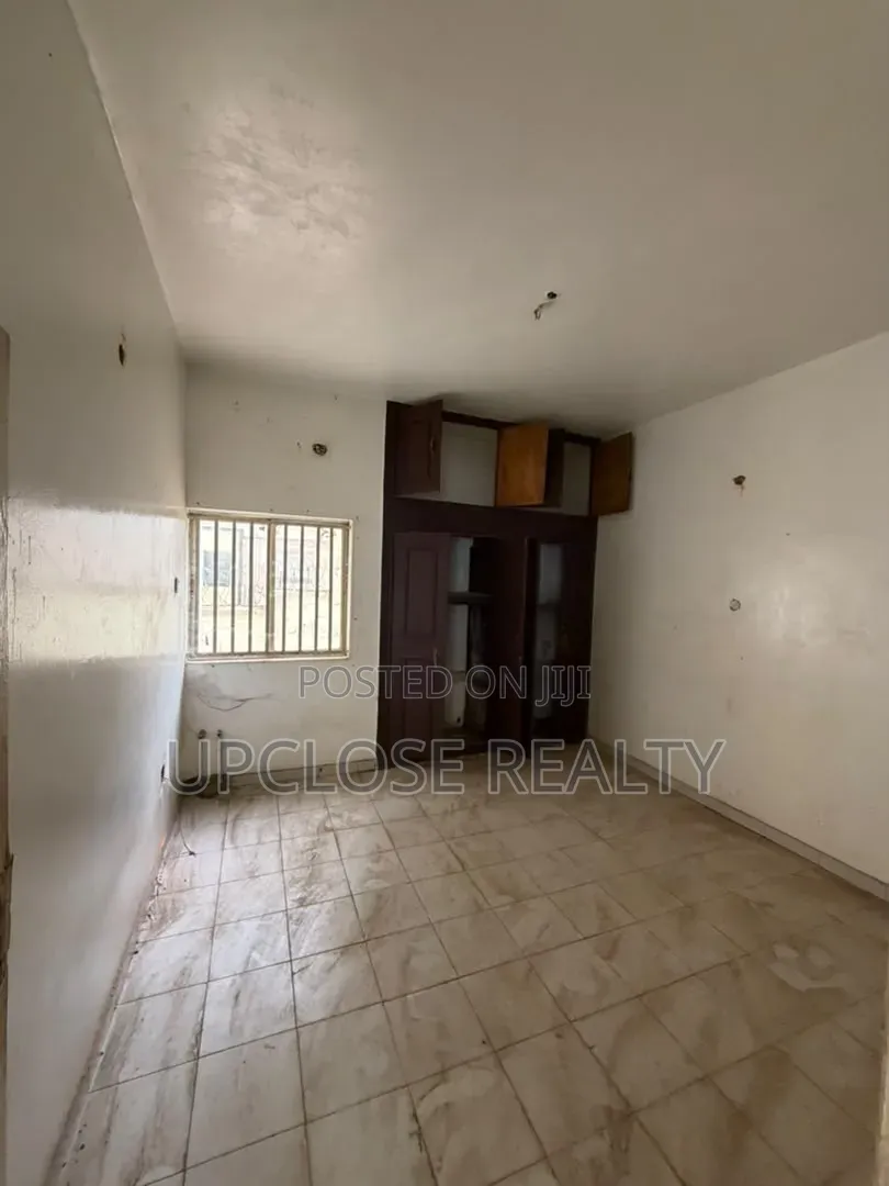 3bdrm Block of Flats in Wuse 2 for rent
