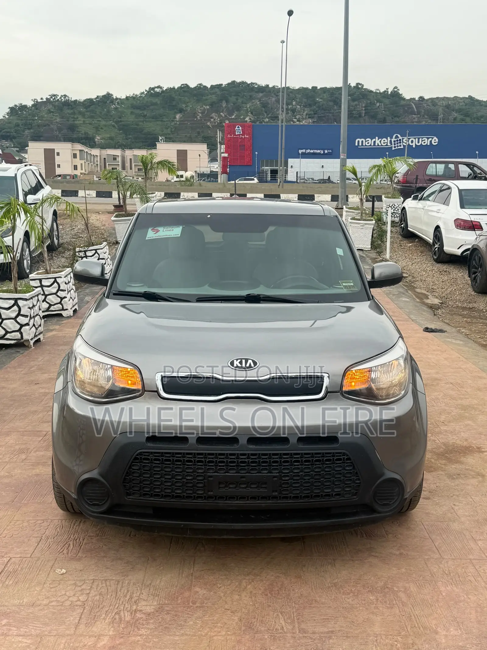Kia Soul Base Hatchback 2017 Gray