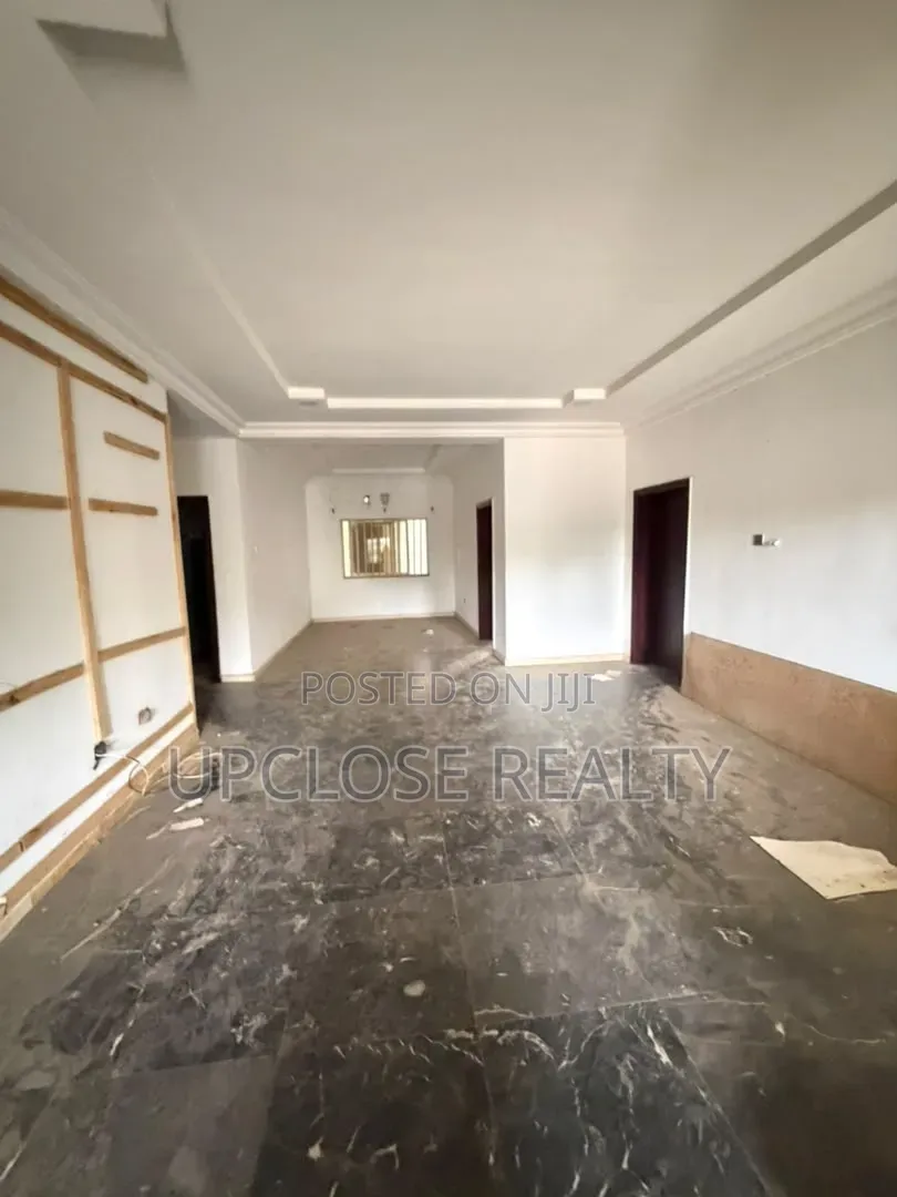3bdrm Block of Flats in Jabi for rent