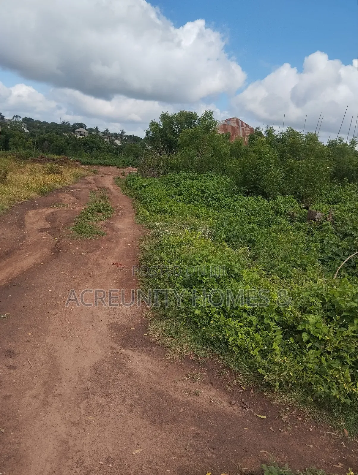 1 Plot of Residential Land Available at Iseyin Lautech Campus Area