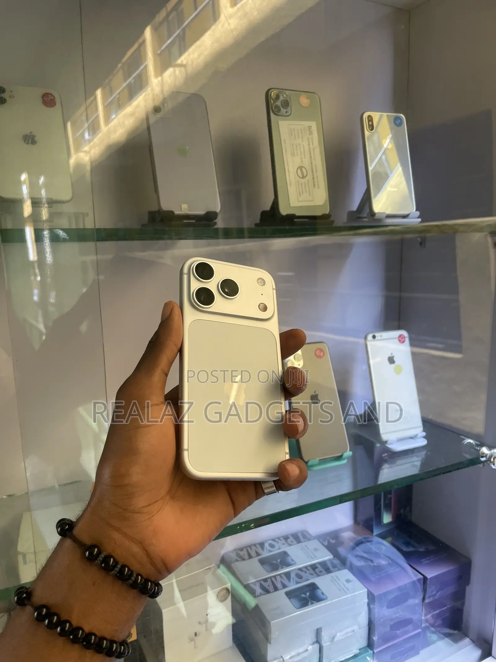 New Apple iPhone 17 Pro 256 GB Gray