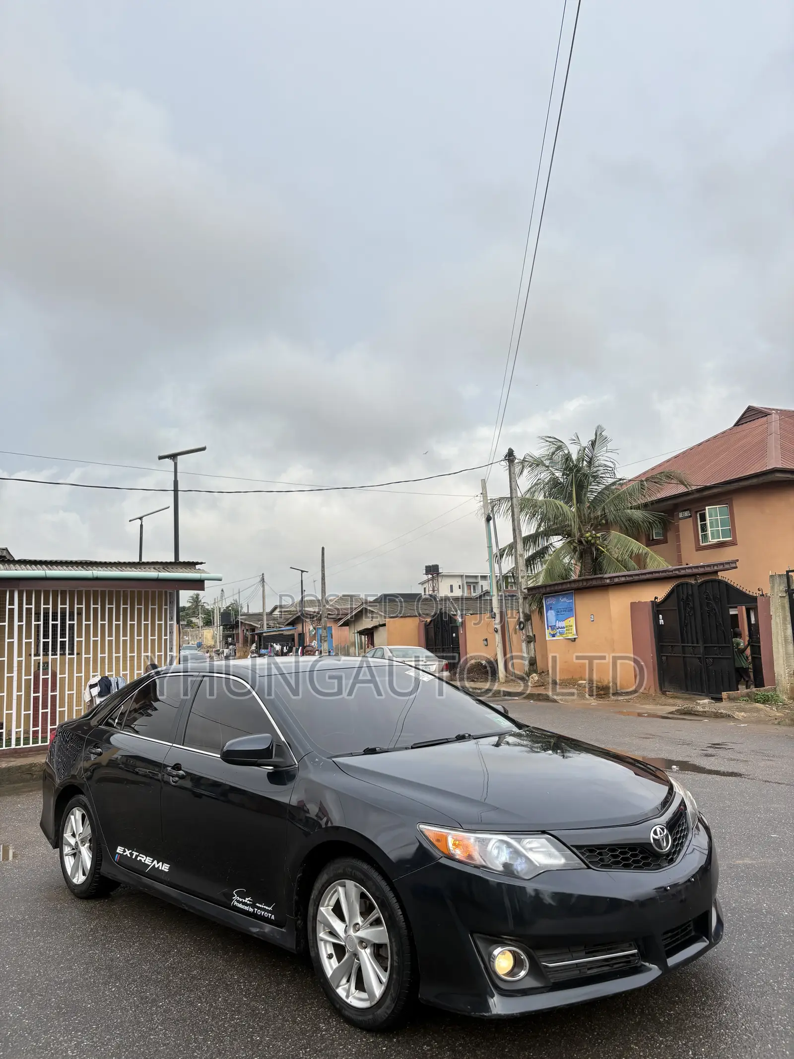 Toyota Camry SE 4dr Sedan (2.5L 4cyl 6A) 2013 Black