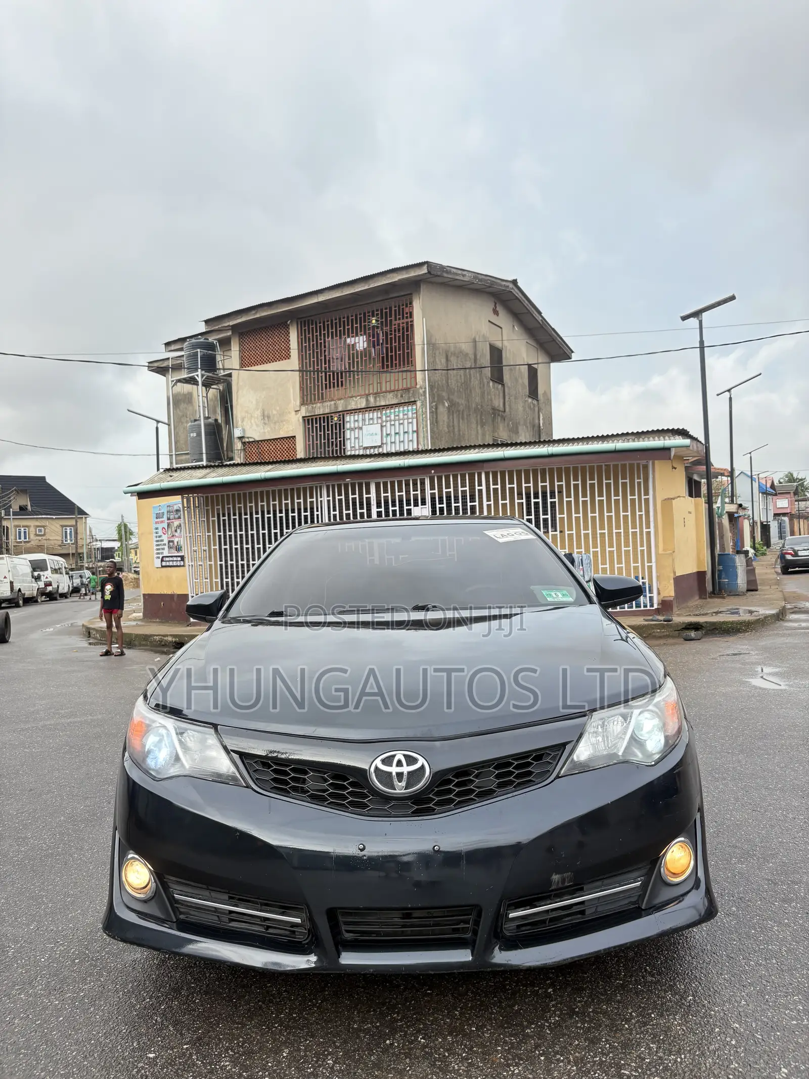 Toyota Camry SE 4dr Sedan (2.5L 4cyl 6A) 2013 Black