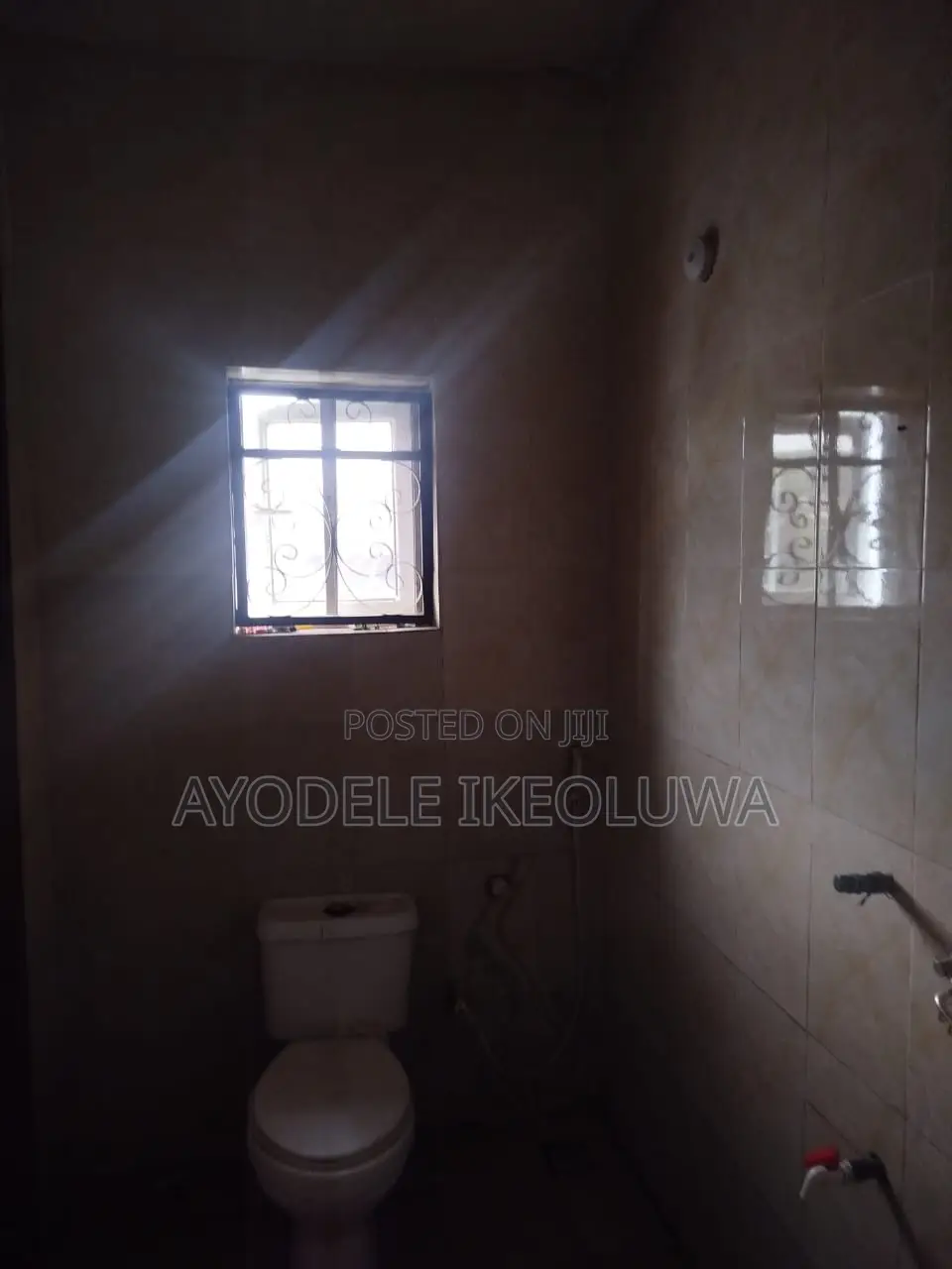 2bdrm Apartment in Afolabi, Akesan for rent