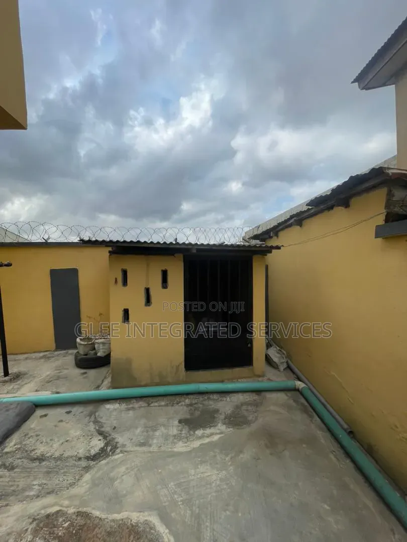 3bdrm Block of Flats in Ogba for sale