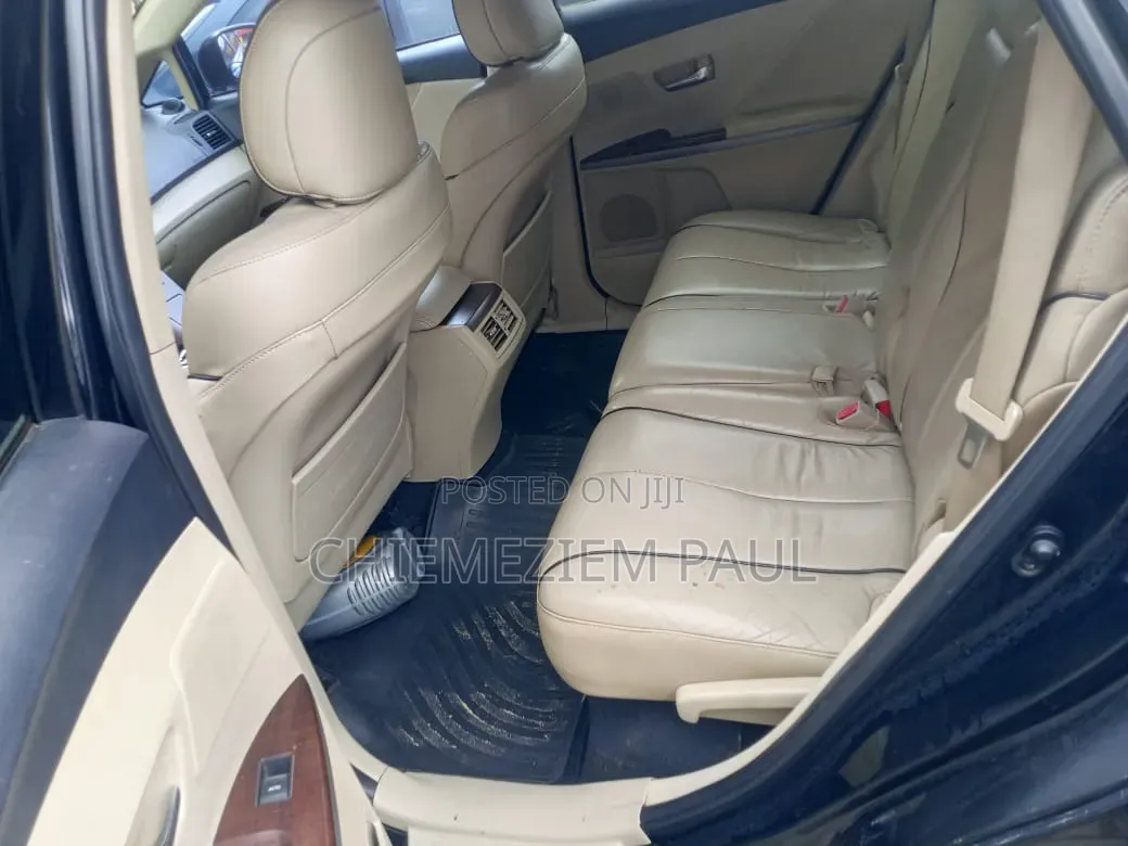 Toyota Venza 2010 Black