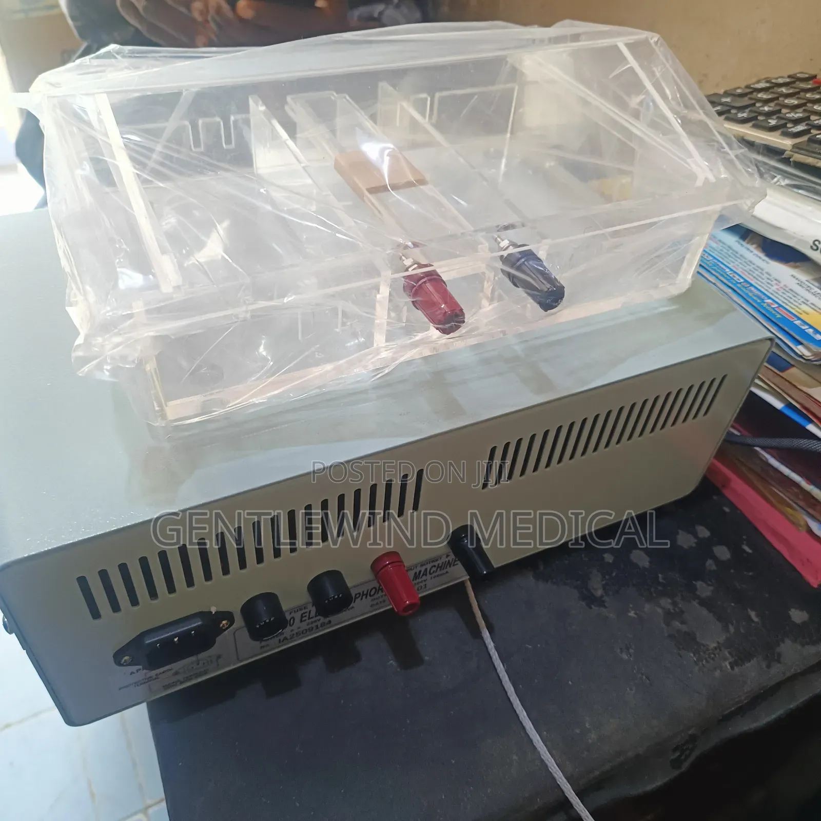 Electrophoresis Machine