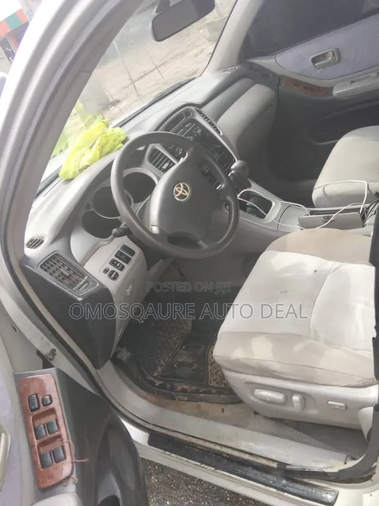 Toyota Highlander V6 4x4 2005 Silver