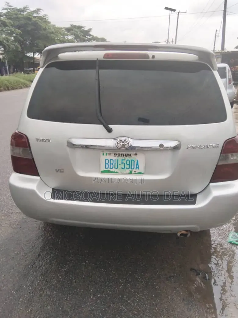 Toyota Highlander V6 4x4 2005 Silver