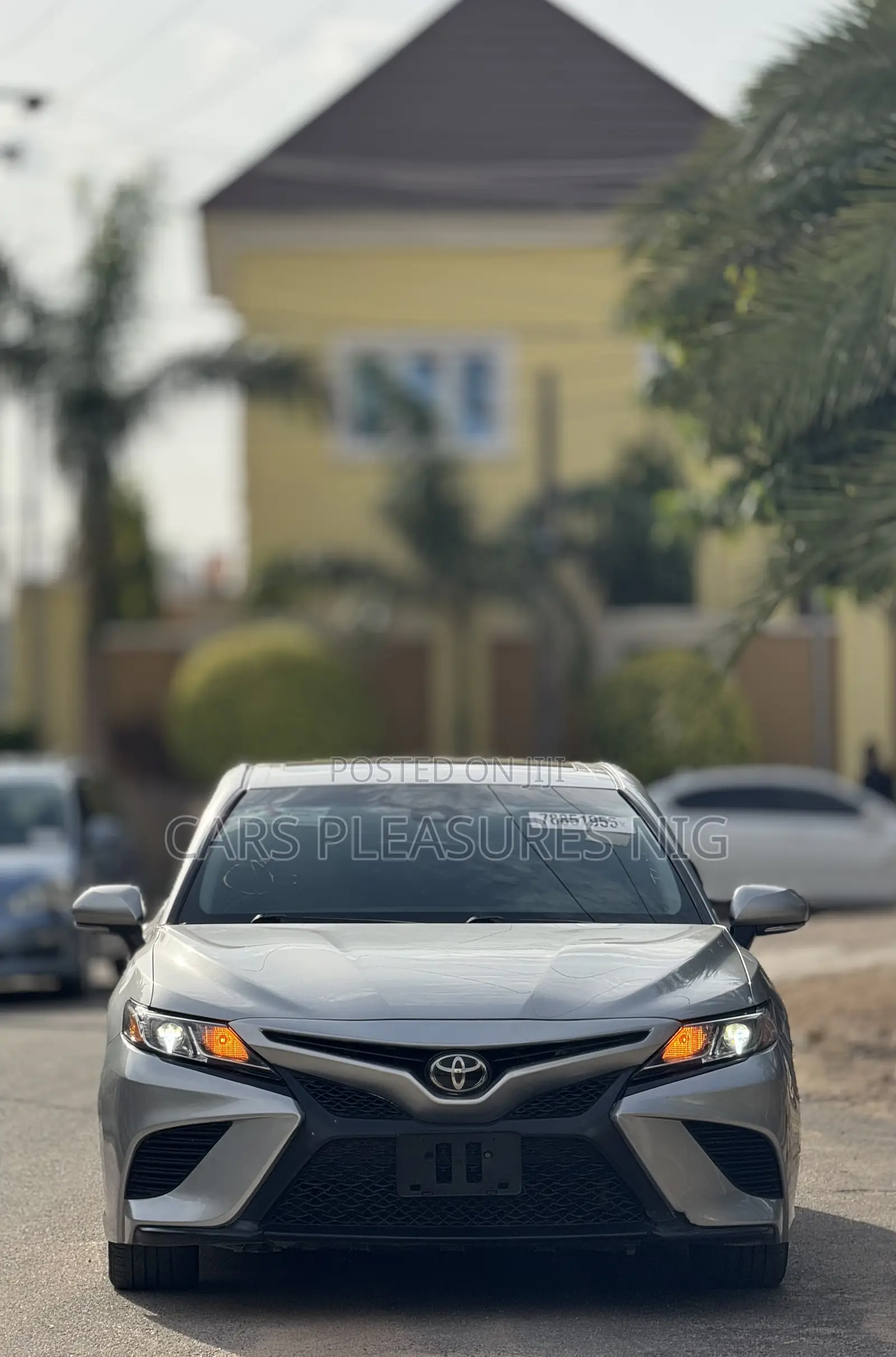 Toyota Camry SE (2.5L 4cyl 8A) 2019 Silver