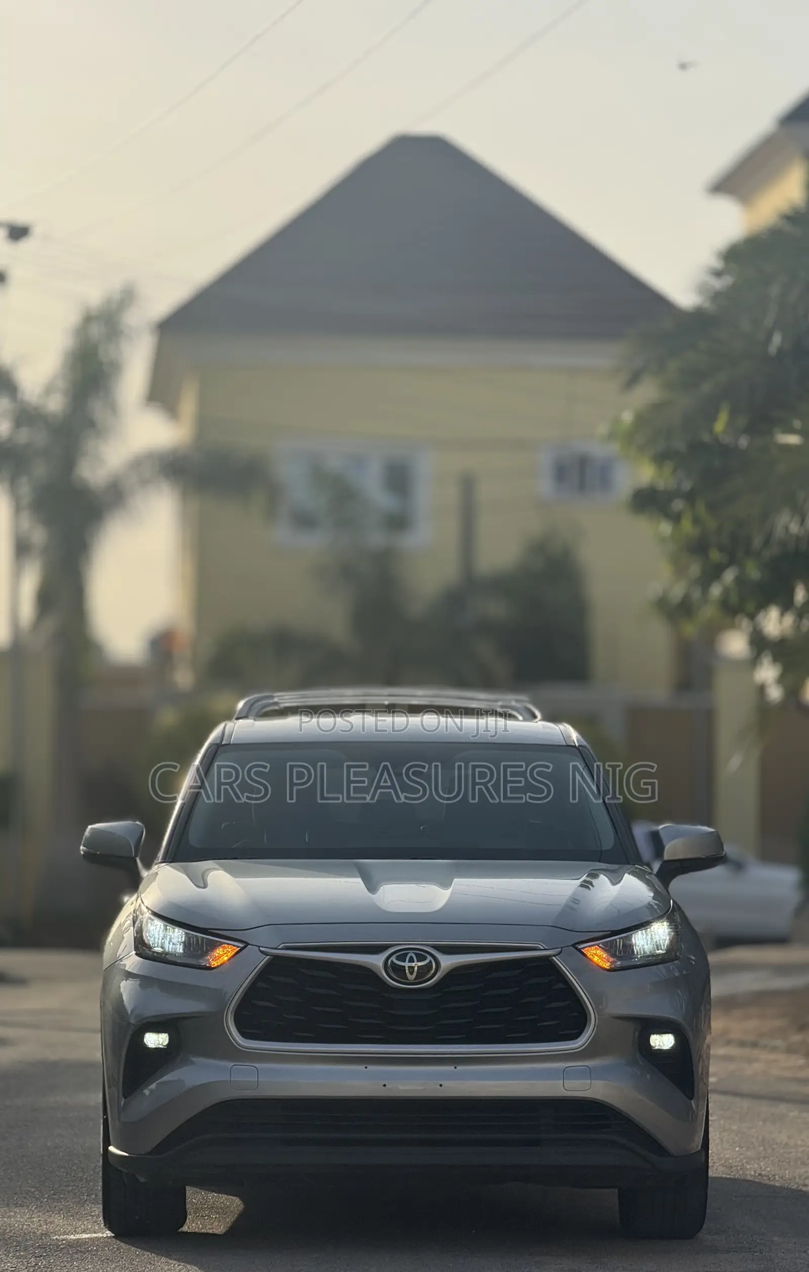 Toyota Highlander 2021 Gray