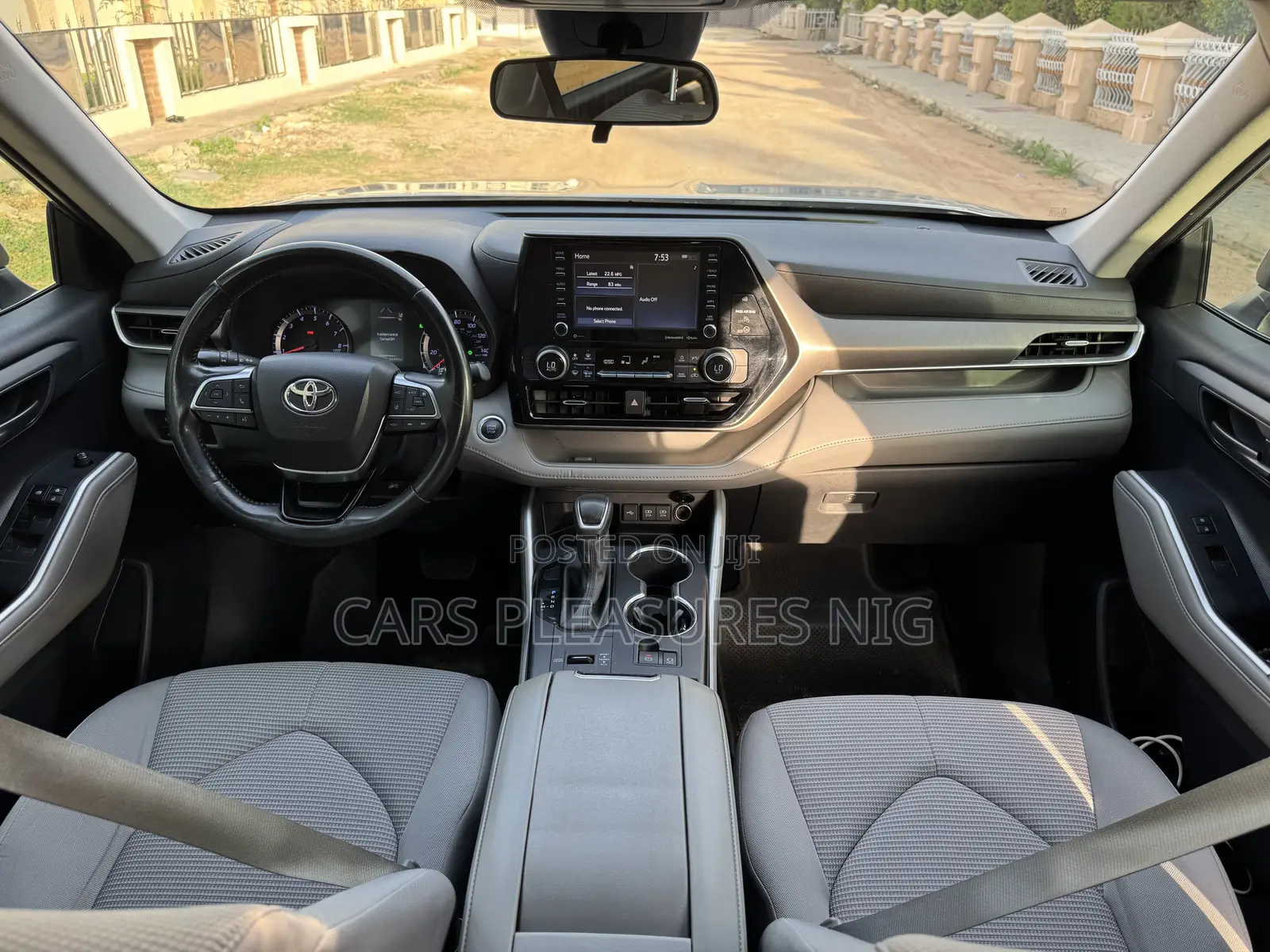 Toyota Highlander 2021 Gray