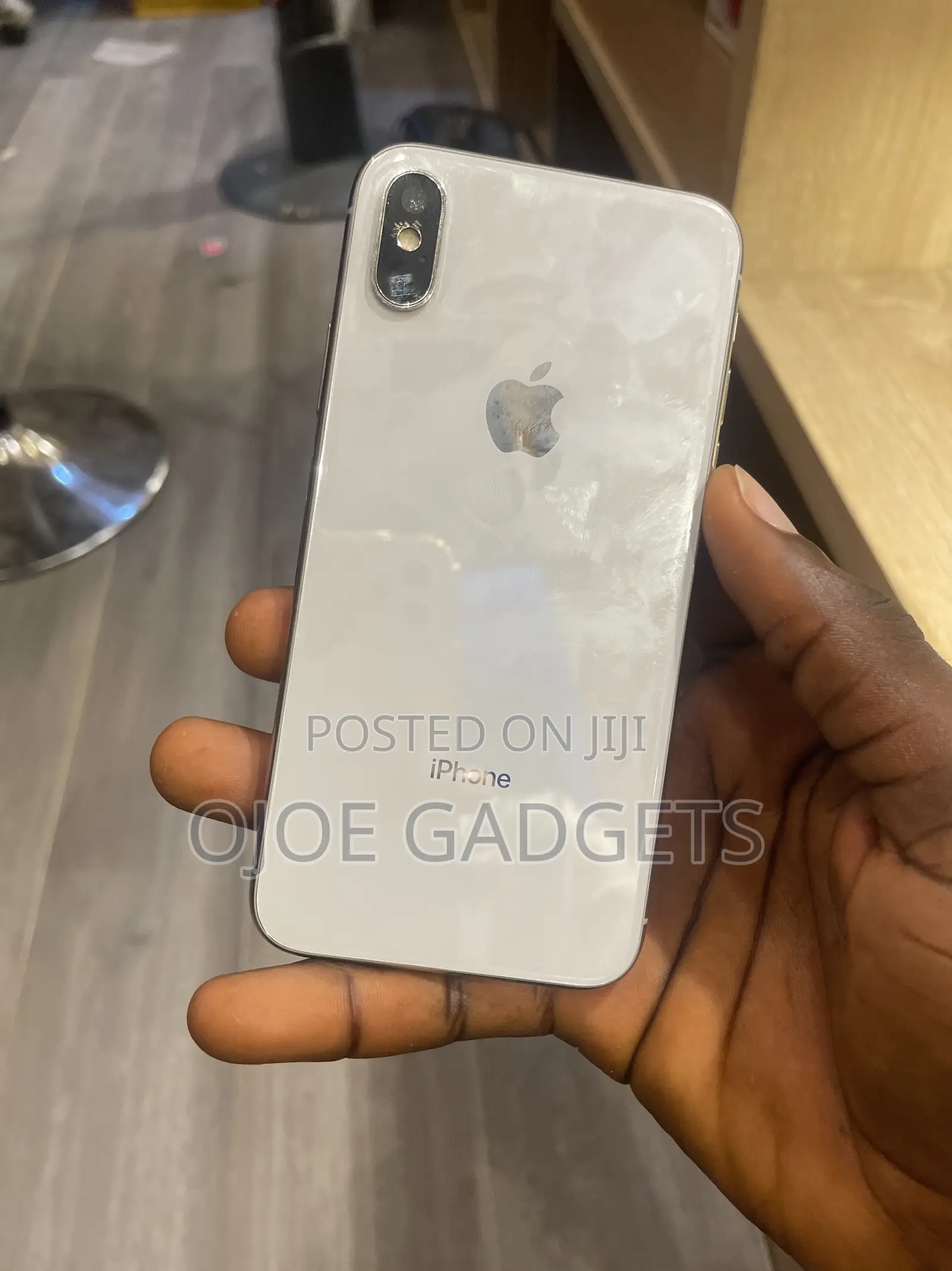 Apple iPhone X 256 GB White