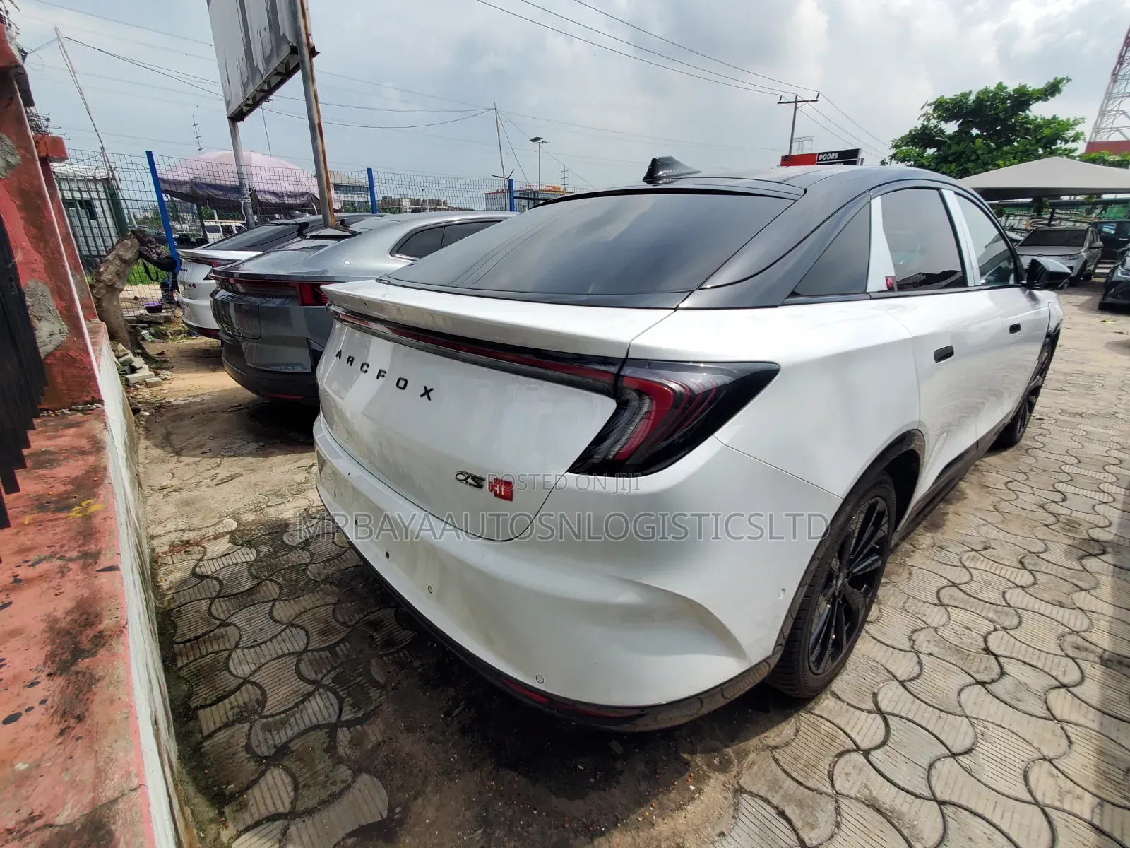 Arcfox Alpha-S 2024 White