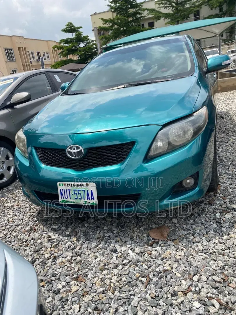 Toyota Corolla LE 4dr Sedan (1.8L 4cyl 4A) 2010 Green