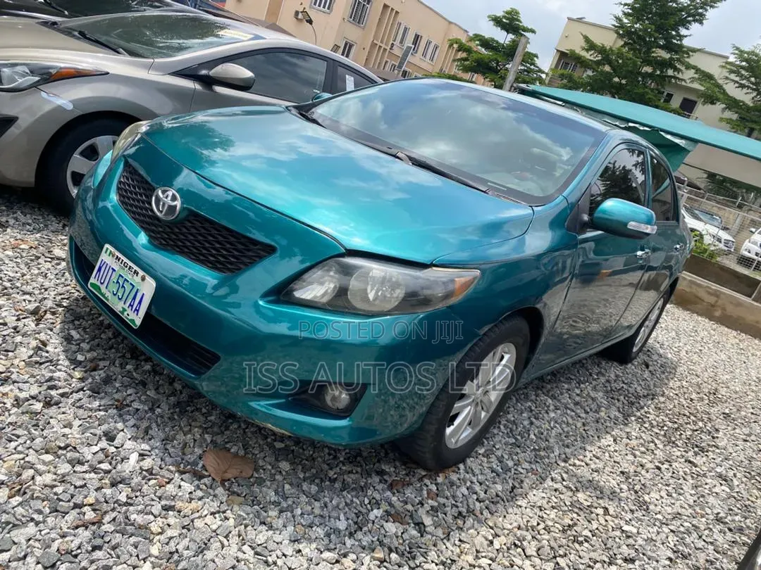 Toyota Corolla LE 4dr Sedan (1.8L 4cyl 4A) 2010 Green