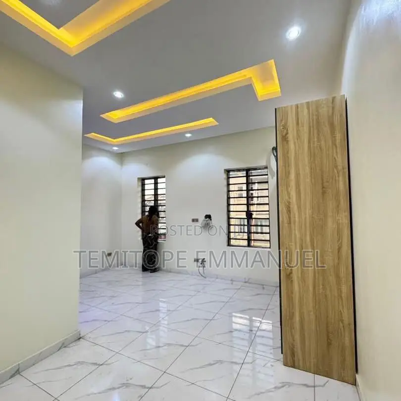 Furnished 4bdrm Duplex in Ebute Metta for sale