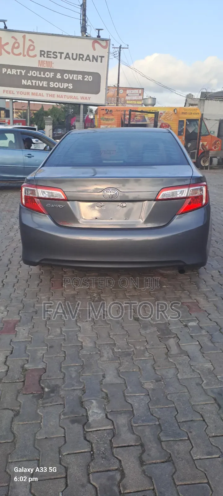 Toyota Camry LE 4dr Sedan (2.5L 4cyl 6A) 2013 Gray