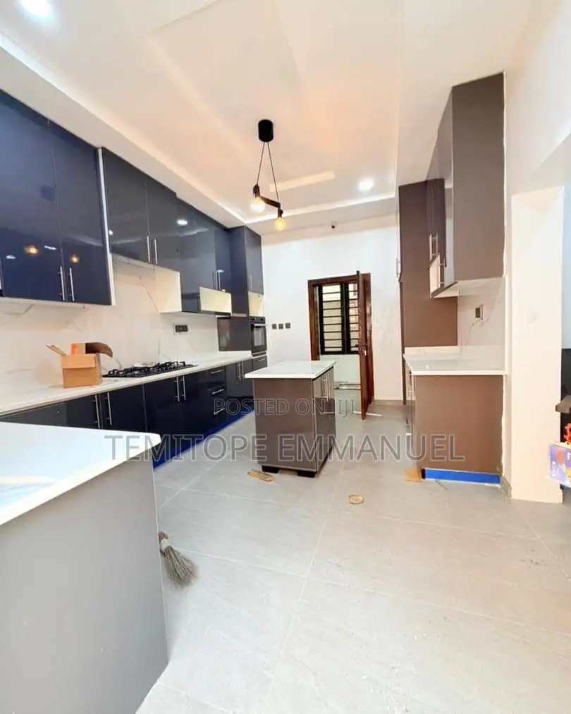 Furnished 5bdrm Duplex in GRA Phase 2 Shangisha for sale