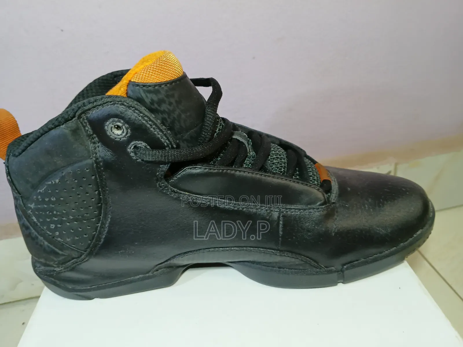 Mb-097e Basketball Shoes