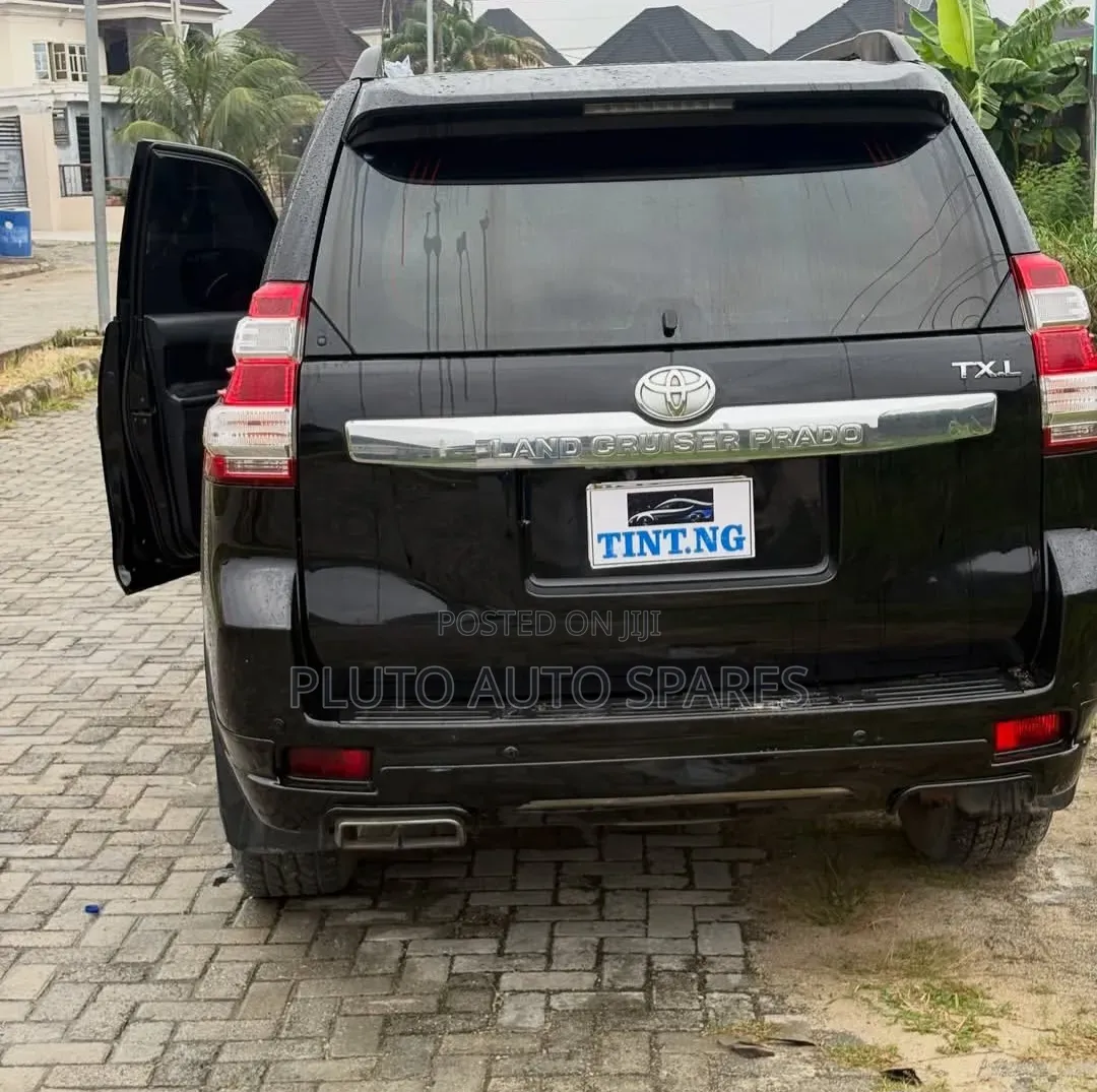 Premium Ceramic Tint With Professional Installation