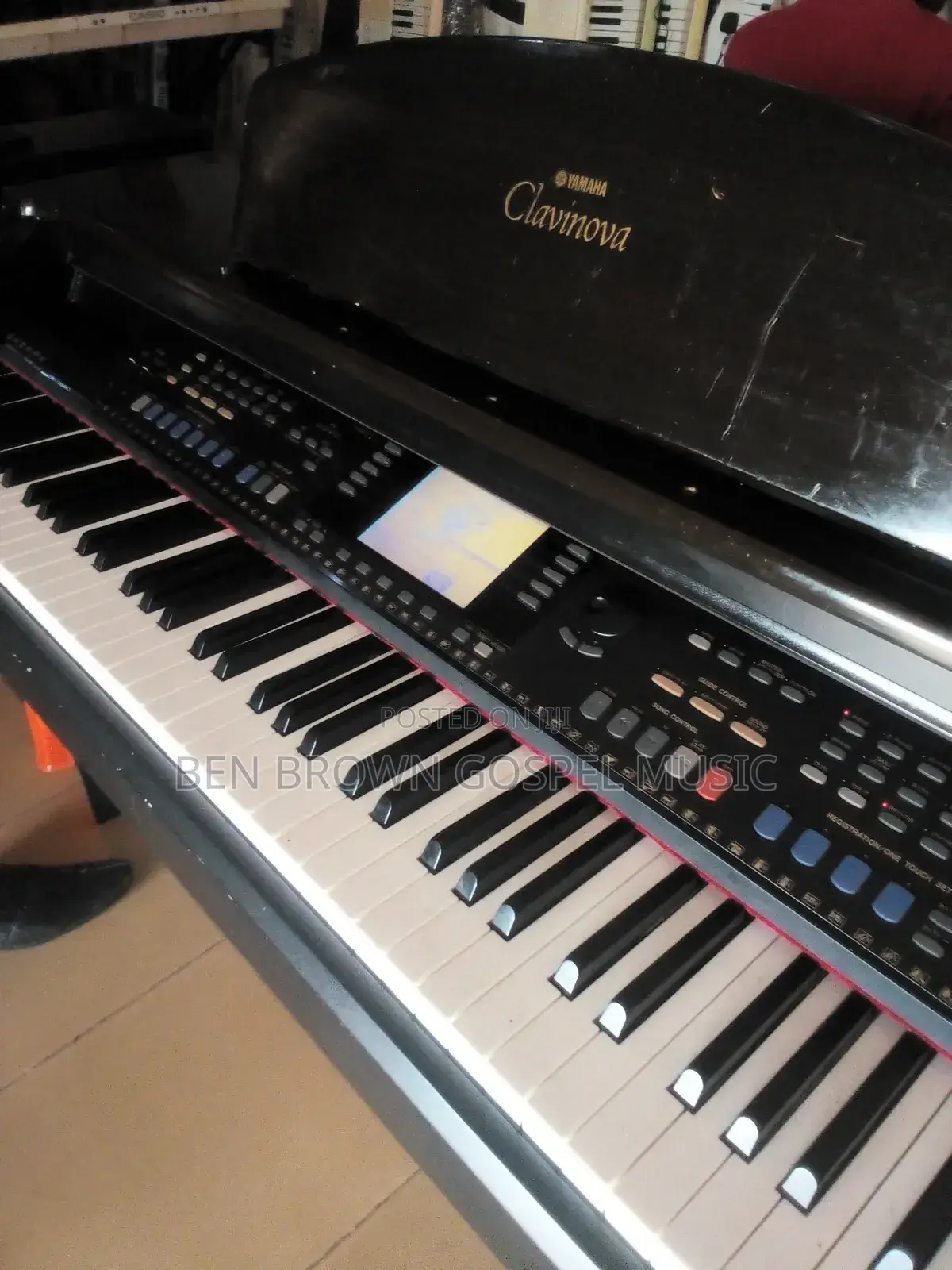 Uk -Used Yamaha Clavinova Piano CVP-107 With Pedals. 88 Weighted Keys.