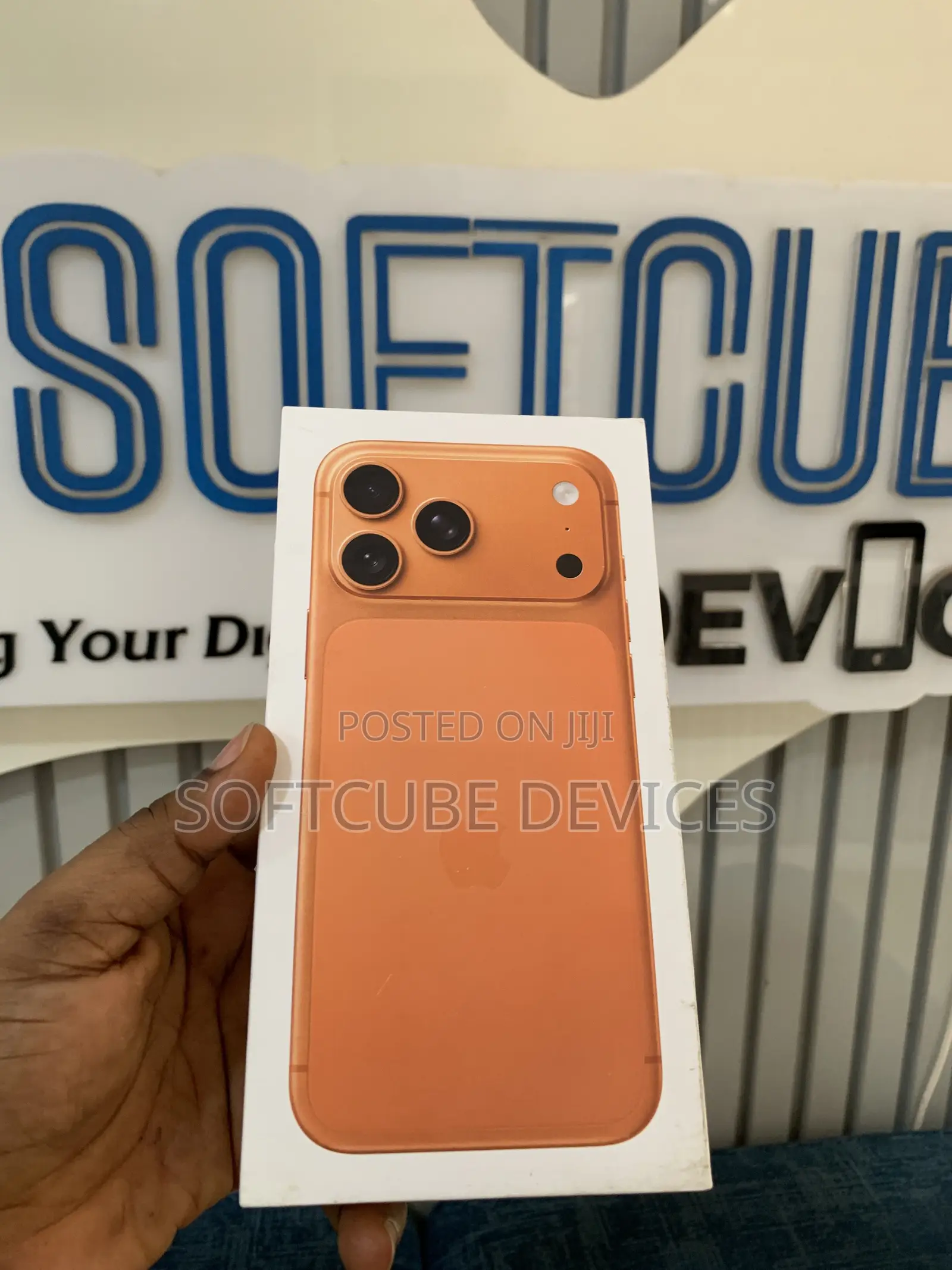 New Apple iPhone 17 Pro Max 256 GB Orange