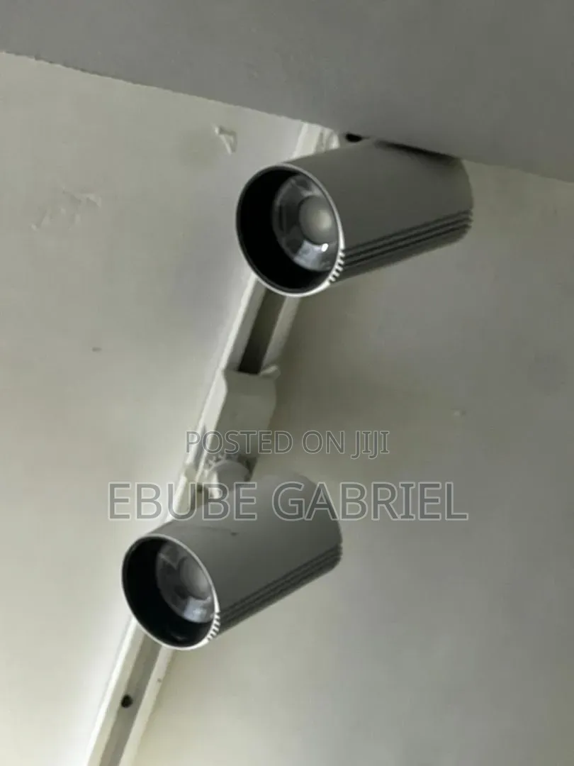 Track Lights and Magnetic Track Lights