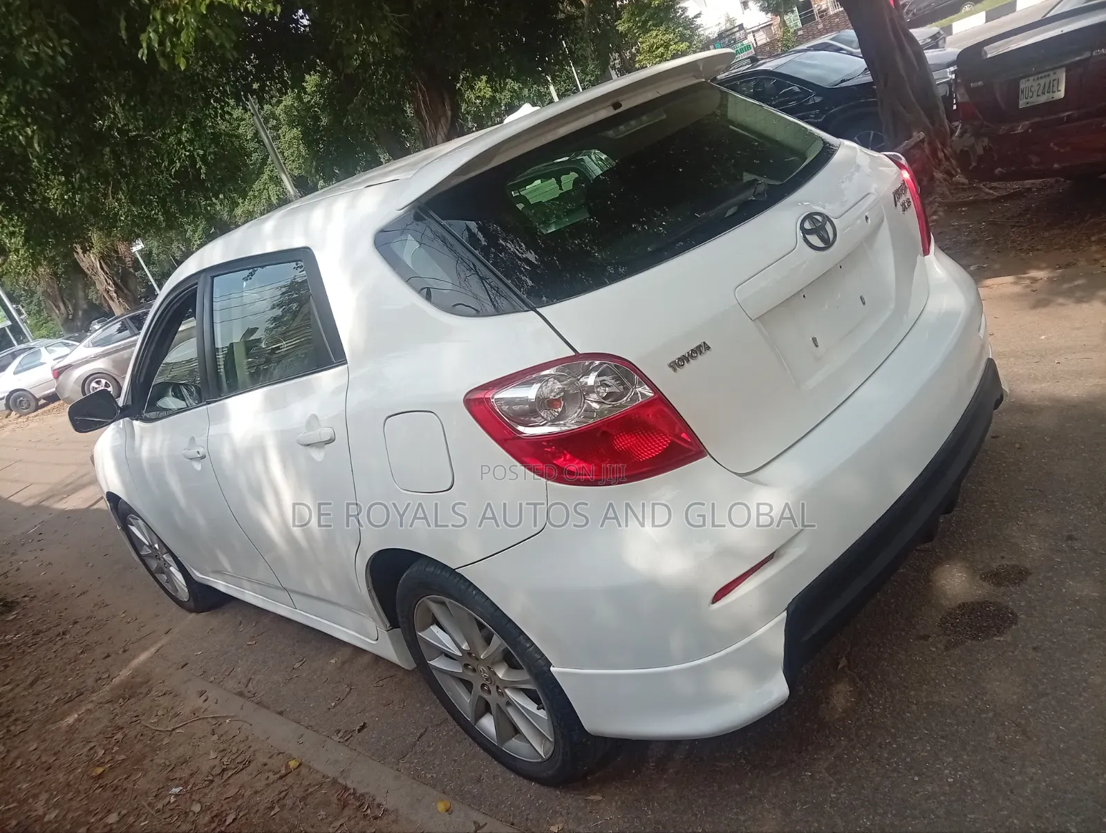 Toyota Matrix 2010 White